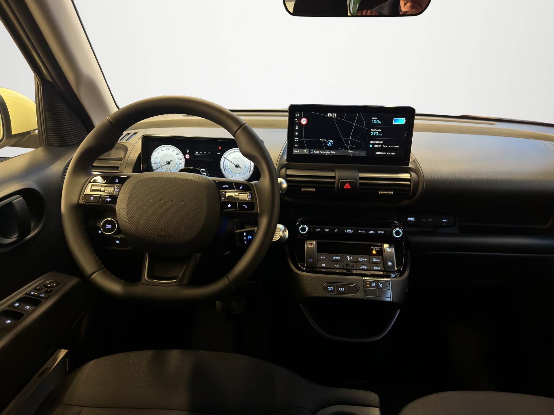 HYUNDAI Inster 42kWh Origo - 11