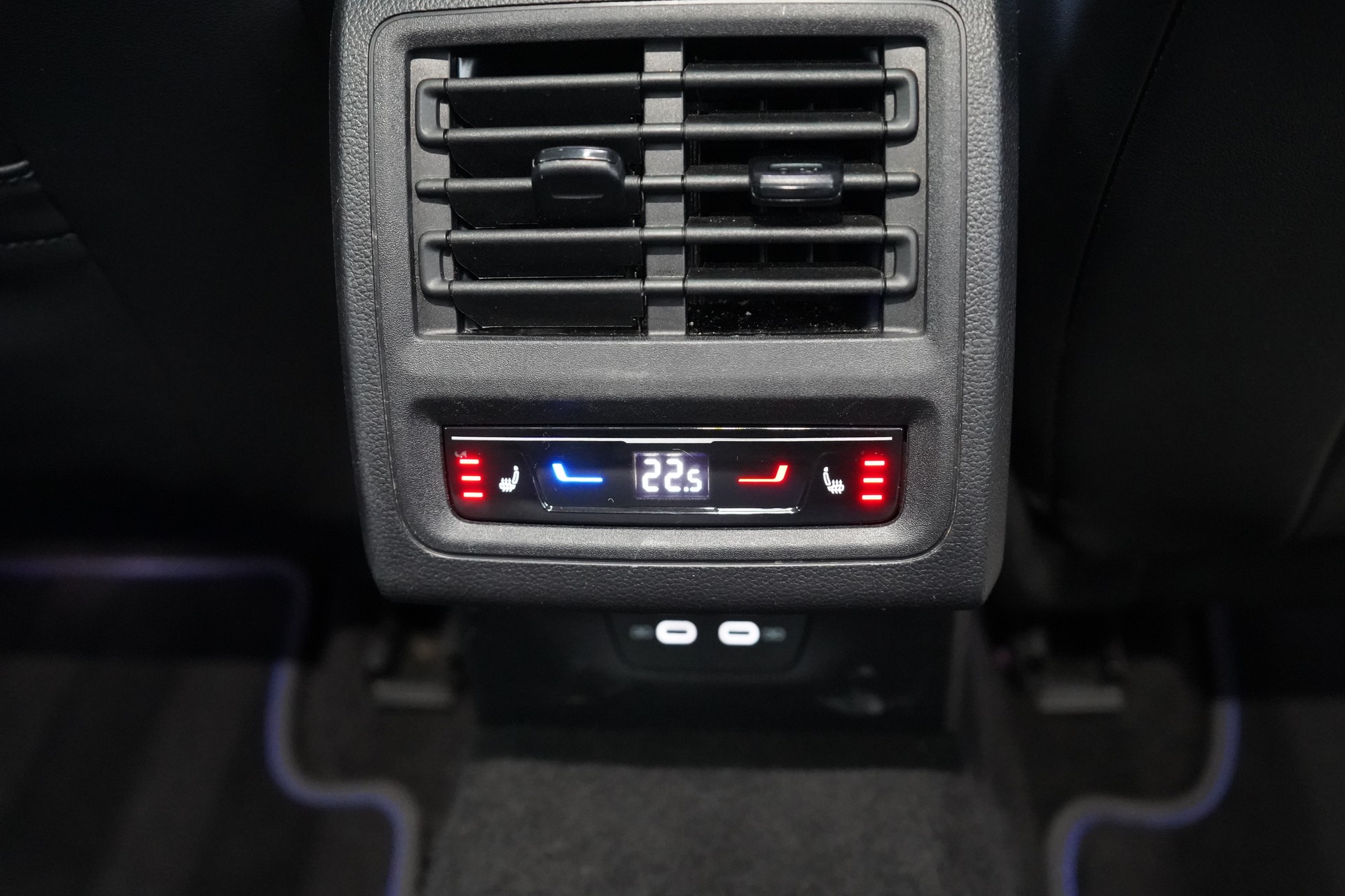 VW Golf 2.0 TSI R DSG 4Motion R Performance - 31