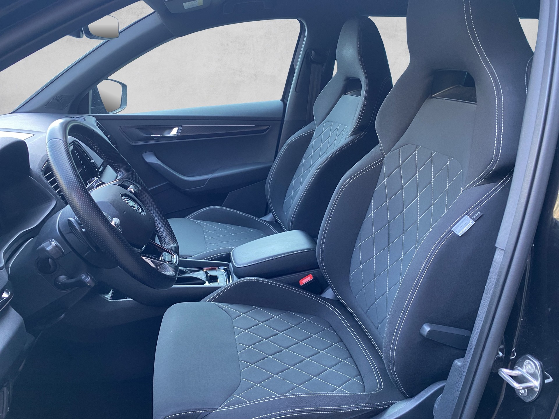 SKODA Karoq 2.0 TDI CR Sport Line 4x4 DSG - 8