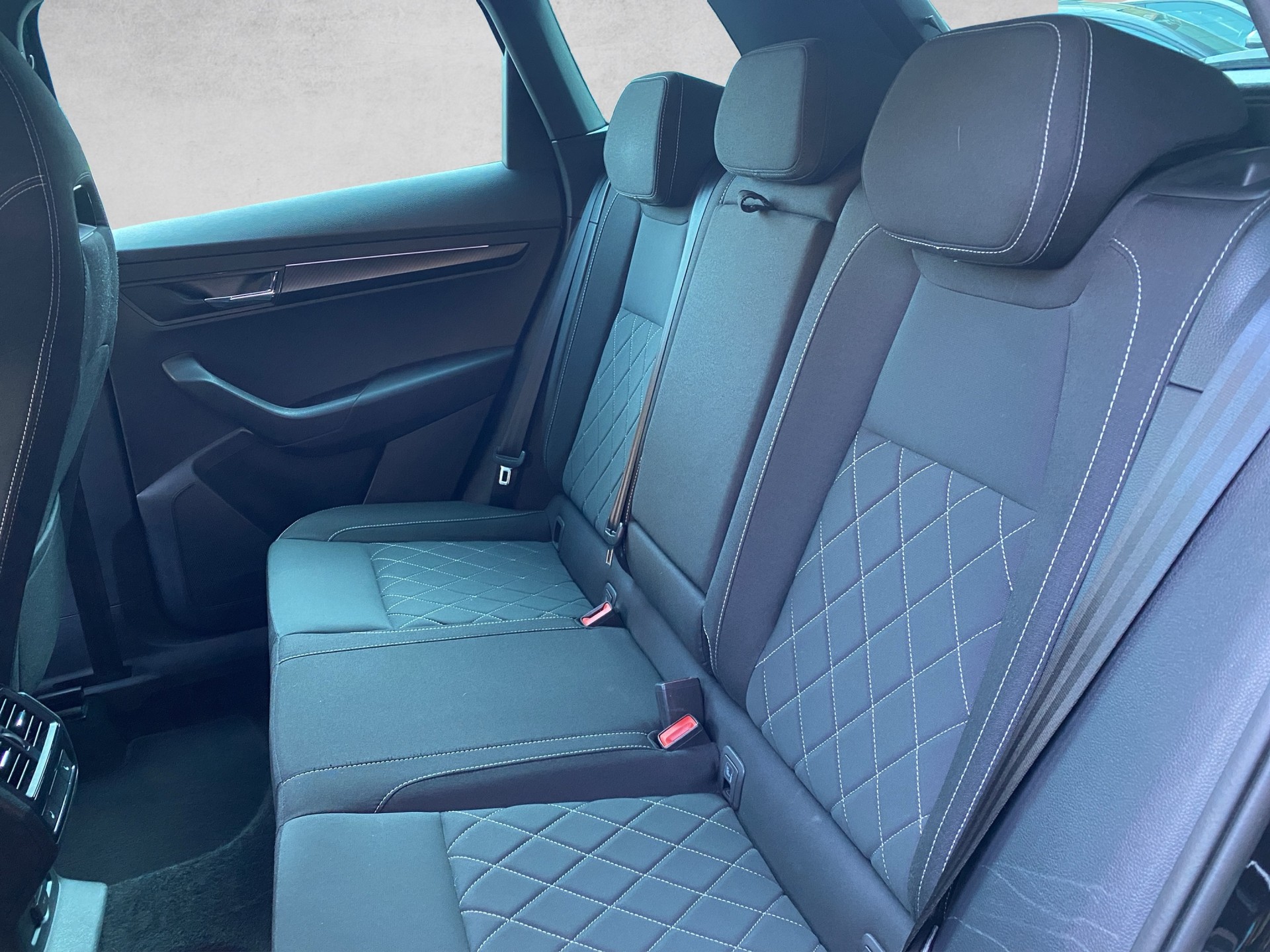 SKODA Karoq 2.0 TDI CR Sport Line 4x4 DSG - 13