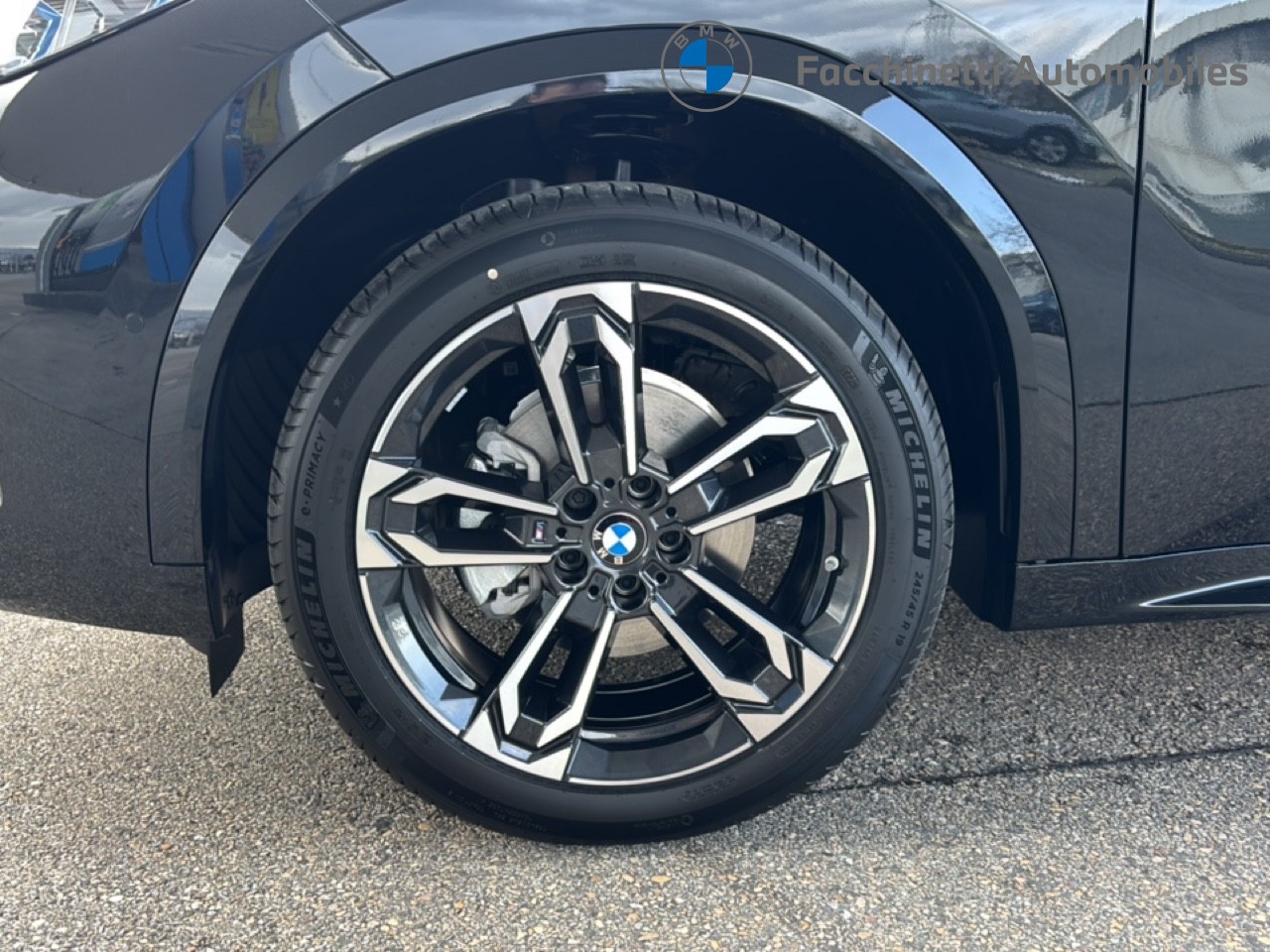 BMW iX2 eDrive 20 M Sport - 8