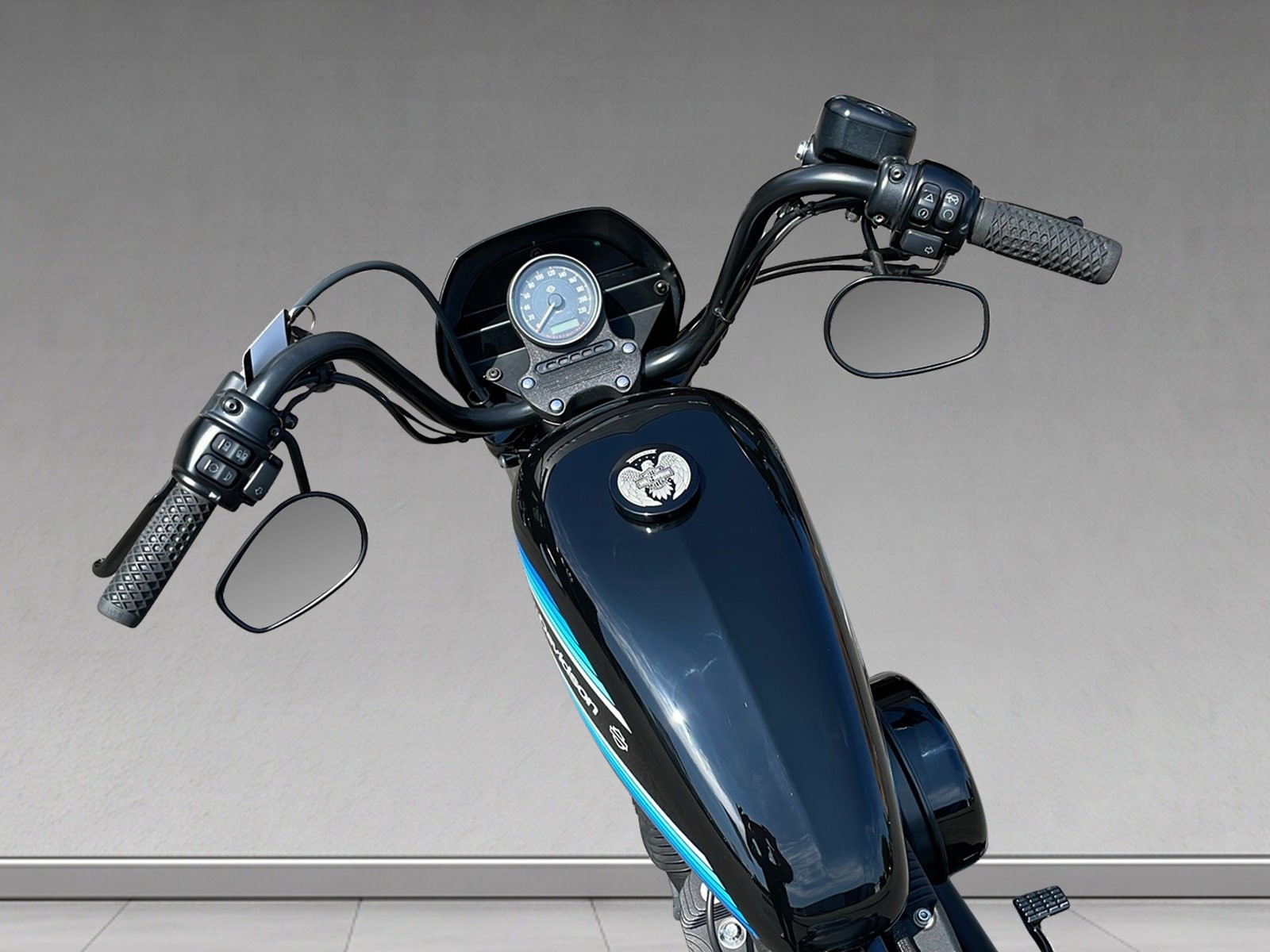 HARLEY-DAVIDSON XL 1200 NS Iron ABS - 9