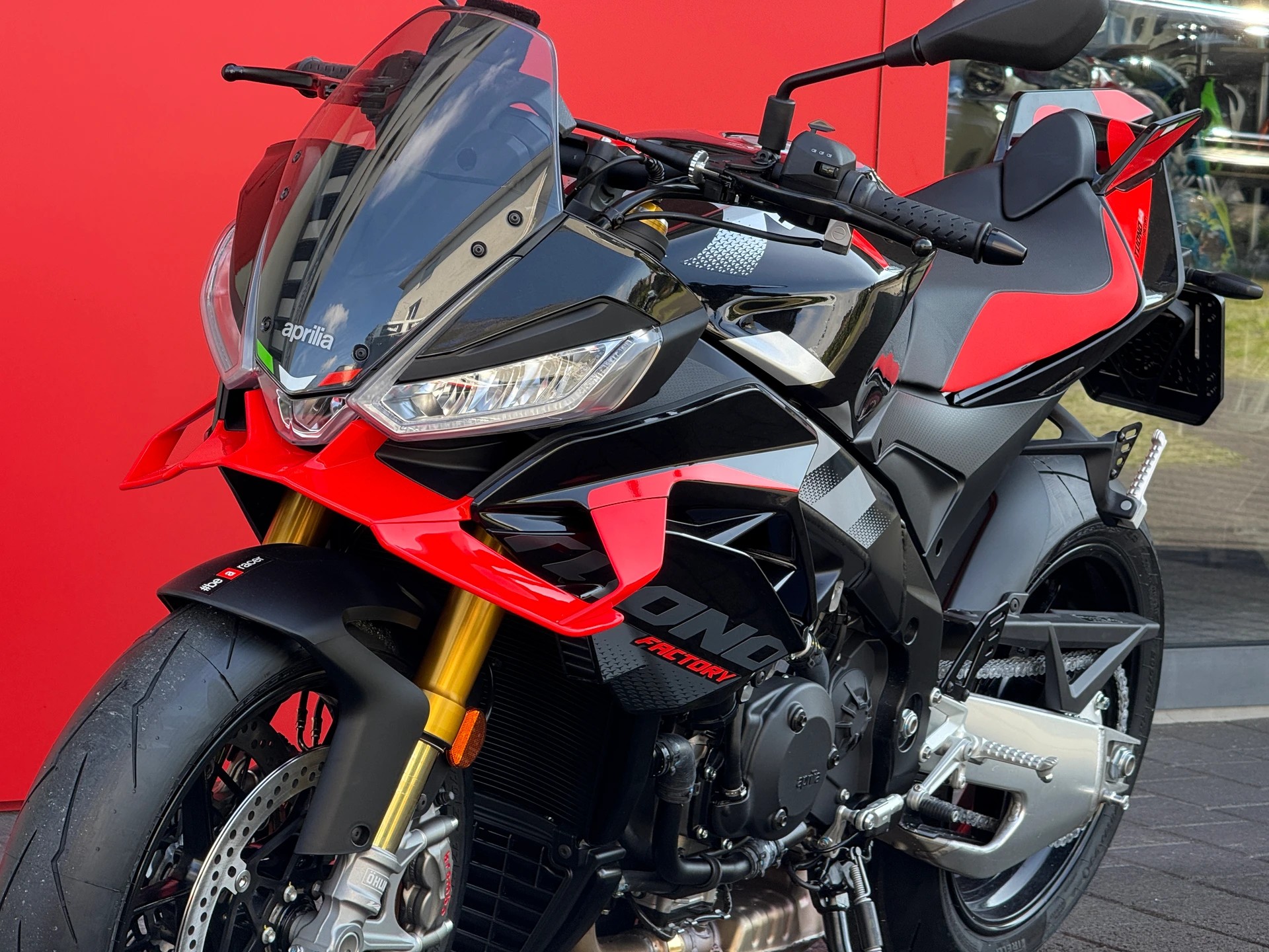 APRILIA Tuono V4 1100 Factory - 8