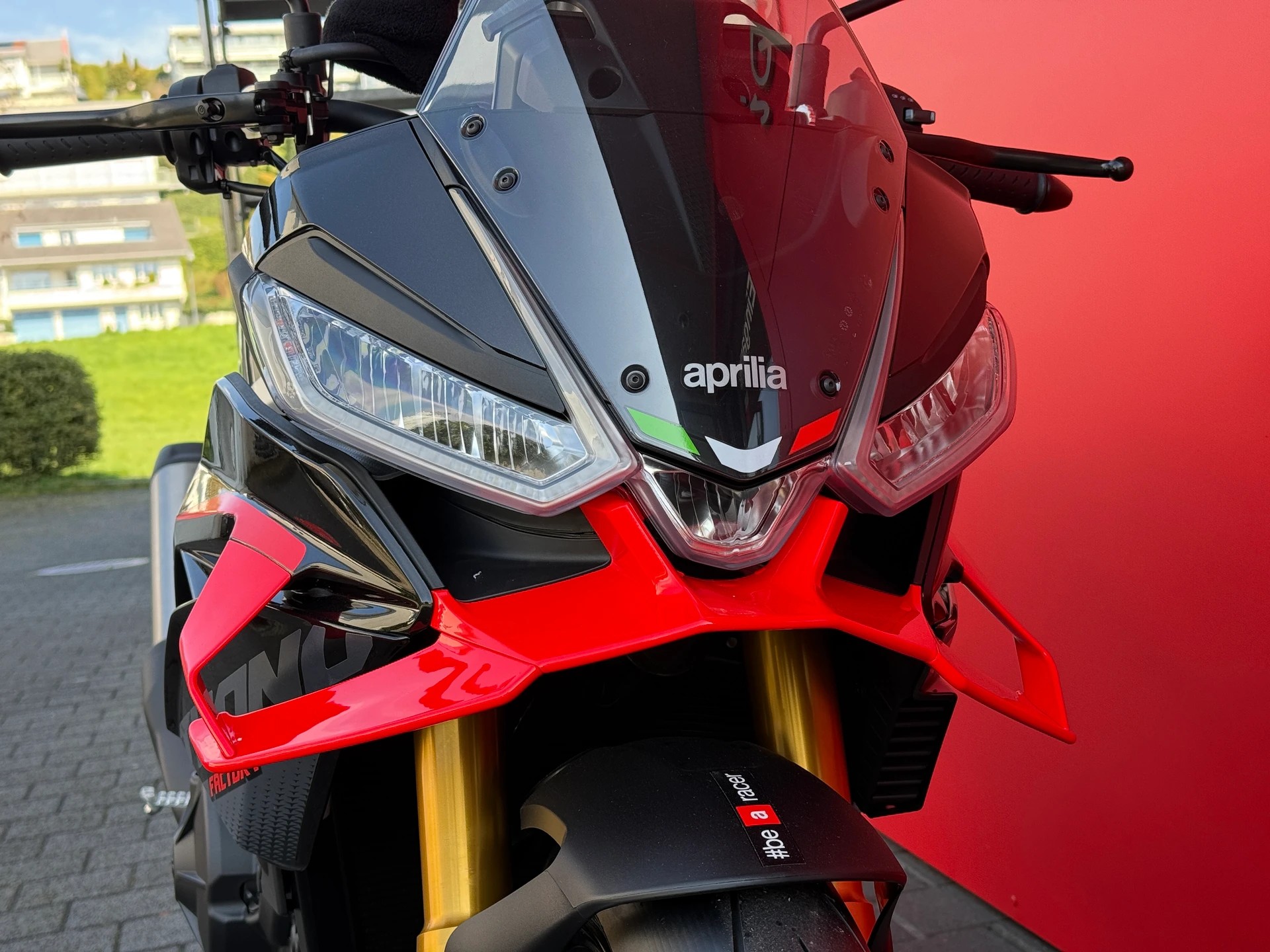 APRILIA Tuono V4 1100 Factory - 13