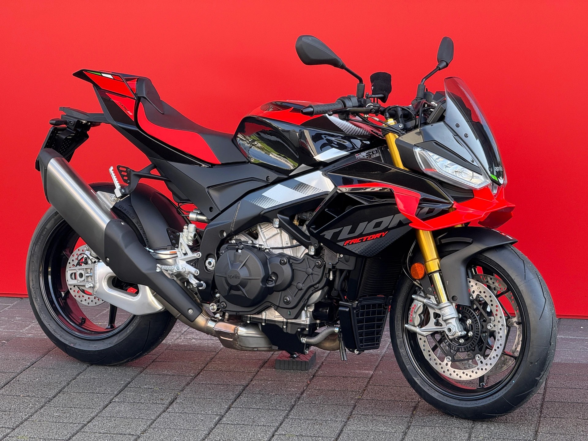 APRILIA Tuono V4 1100 Factory - 6