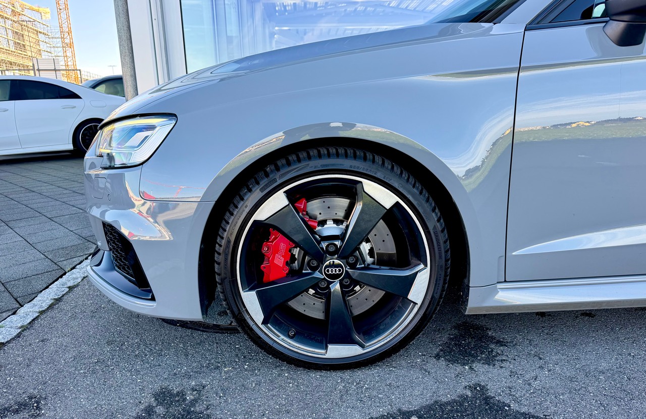Audi RS3 Sportback 2.5 TSI quattro S-tronic, Bild 6