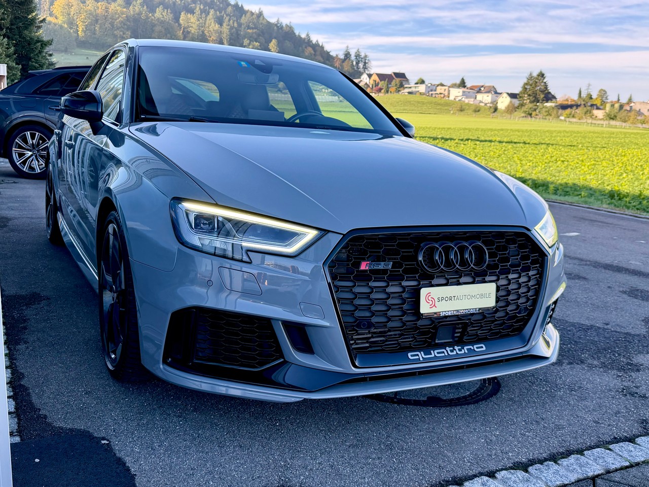 Audi RS3 Sportback 2.5 TSI quattro S-tronic, Bild 5