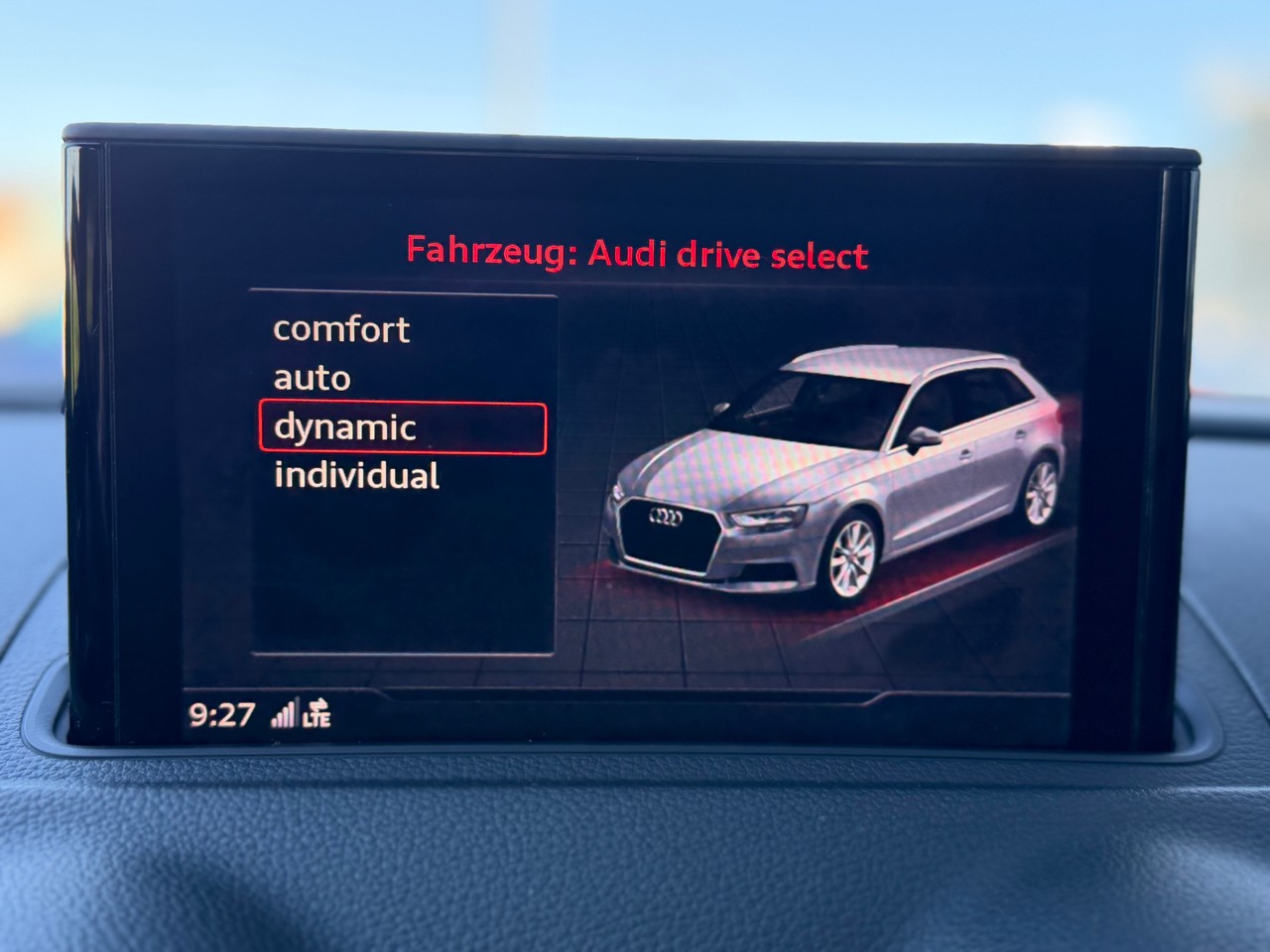 Audi RS3 Sportback 2.5 TSI quattro S-tronic, Bild 19