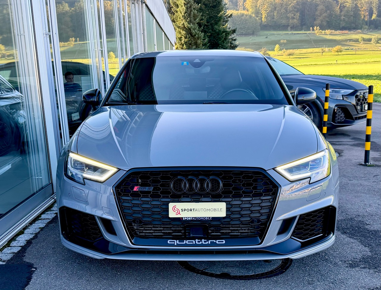 Audi RS3 Sportback 2.5 TSI quattro S-tronic, Bild 4