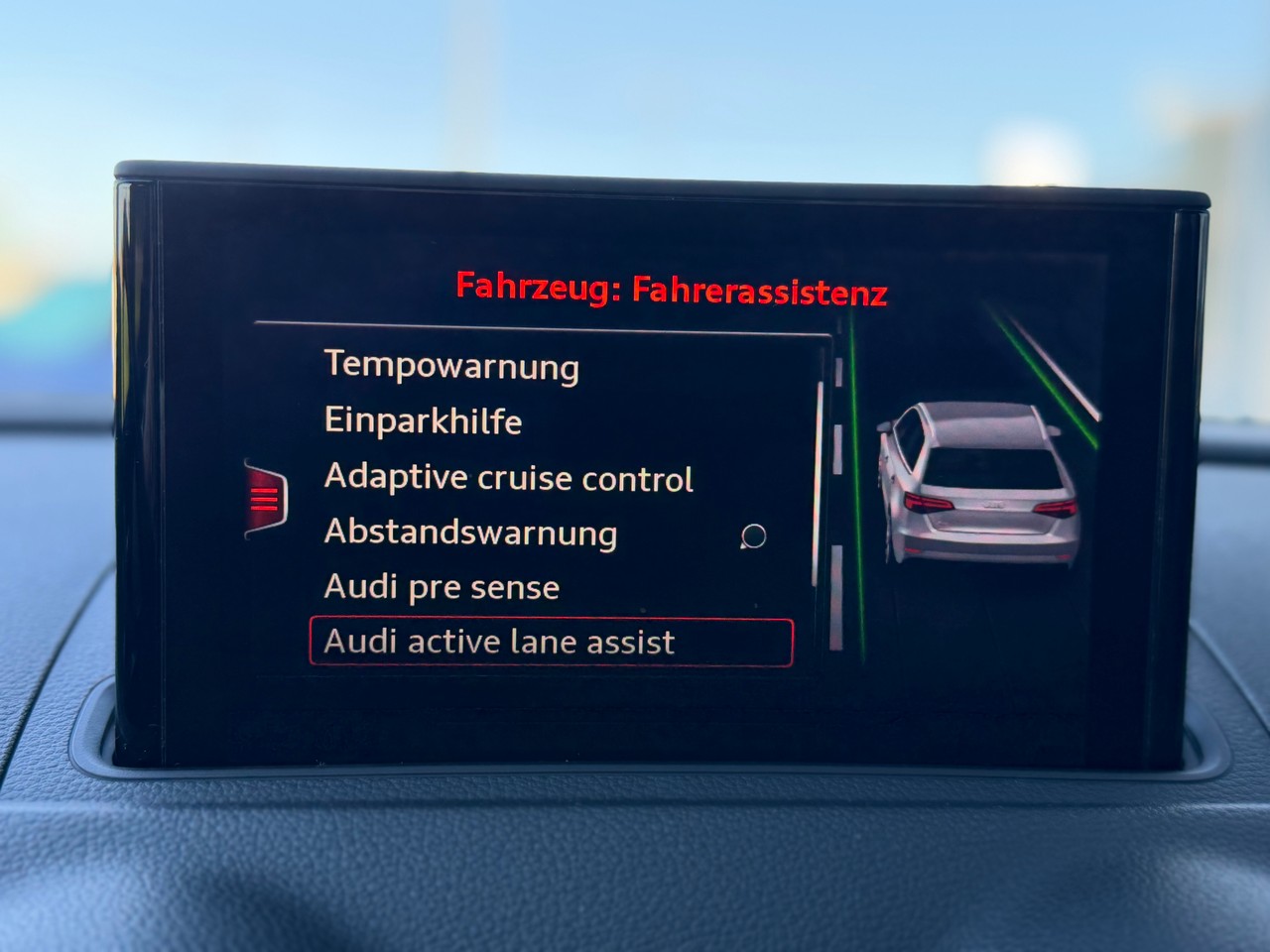 Audi RS3 Sportback 2.5 TSI quattro S-tronic, Bild 17