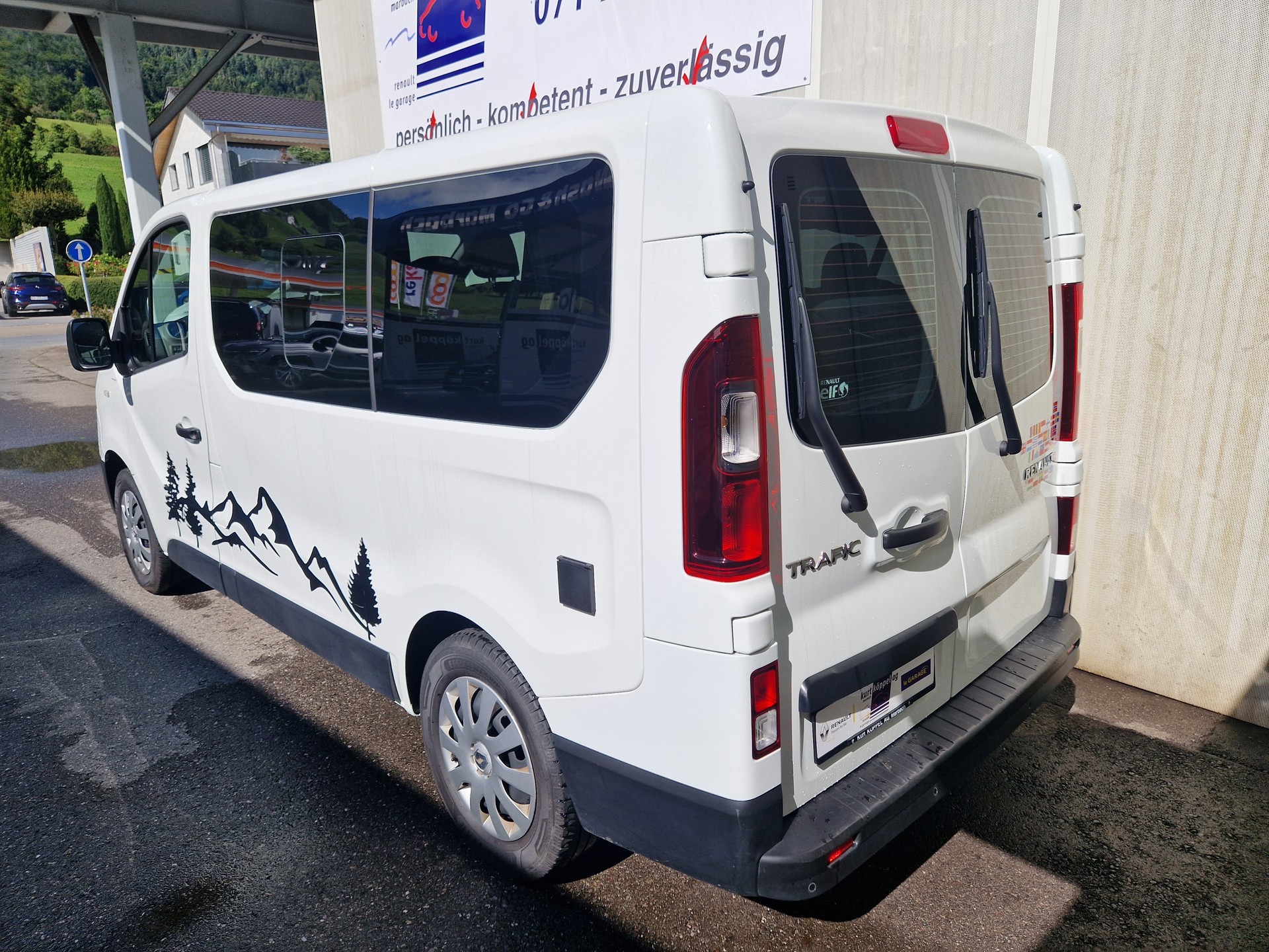 RENAULT TRAFIC 8 / 5er Campervan - 5