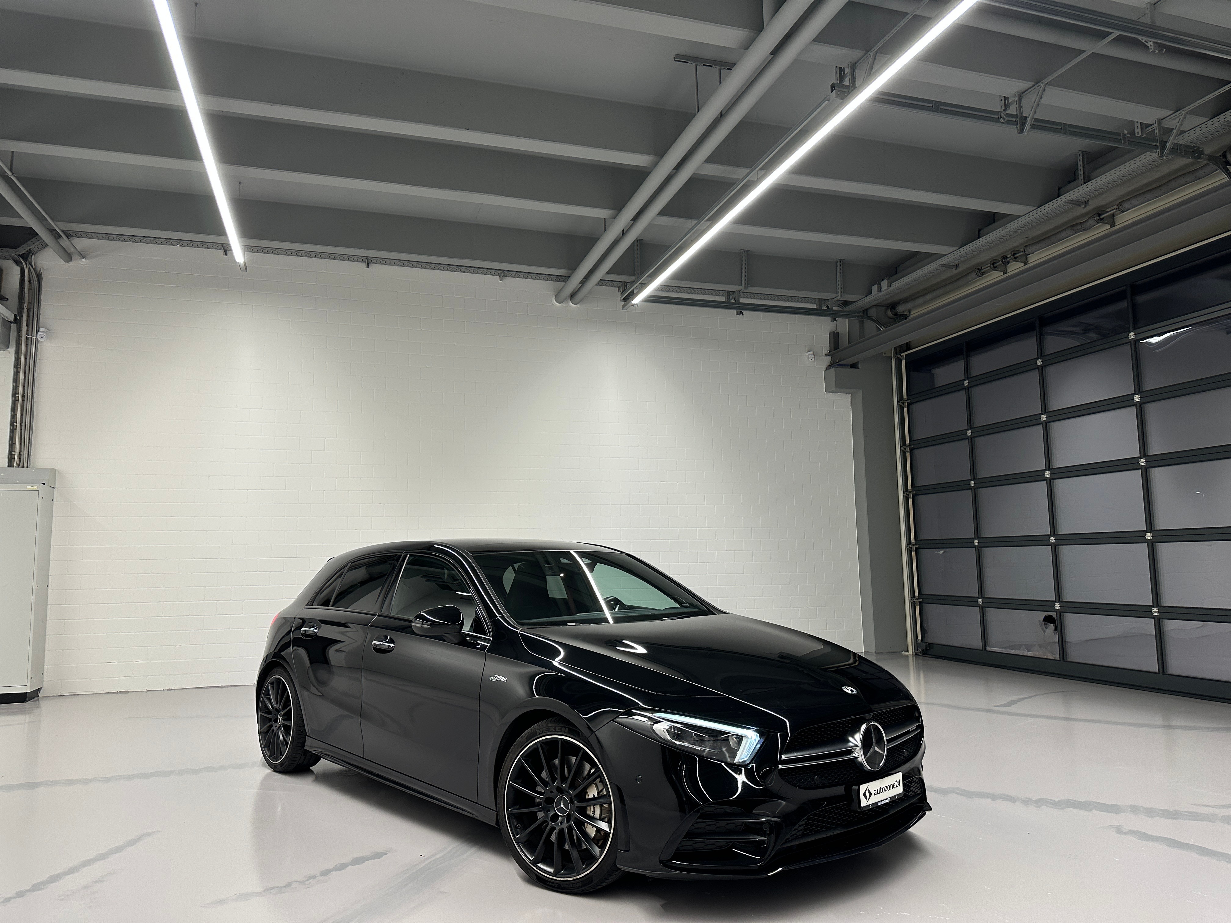 MERCEDES BENZ A 35 AMG