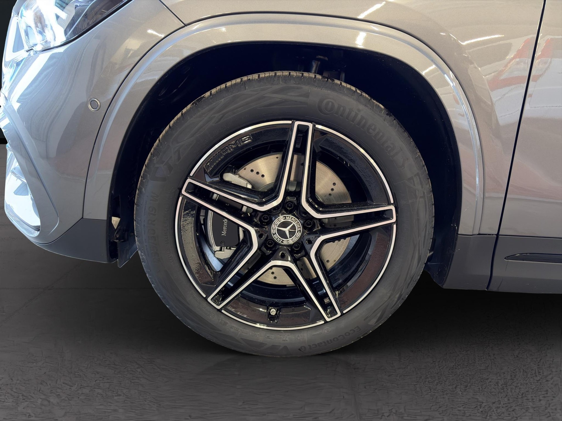 MERCEDES-BENZ GLA 250 Swiss Star AMG Line 4matic - 6