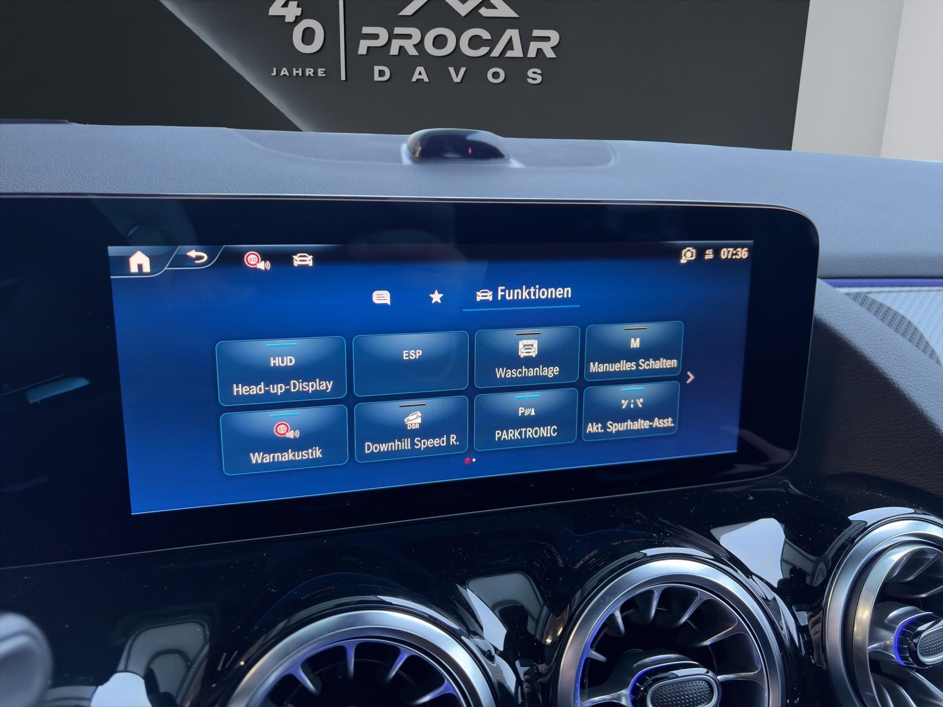 MERCEDES-BENZ GLA 250 Swiss Star AMG Line 4matic - 15