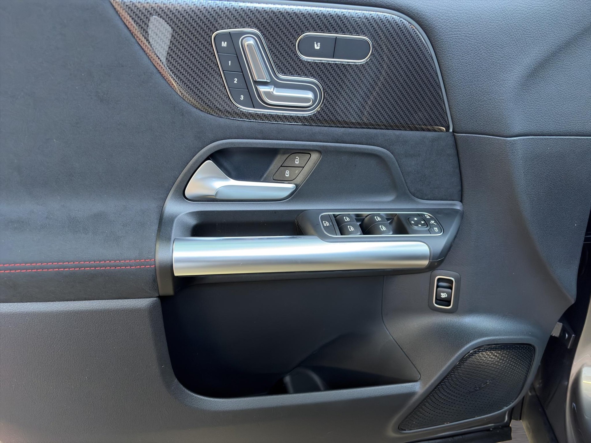 MERCEDES-BENZ GLA 250 Swiss Star AMG Line 4matic - 9