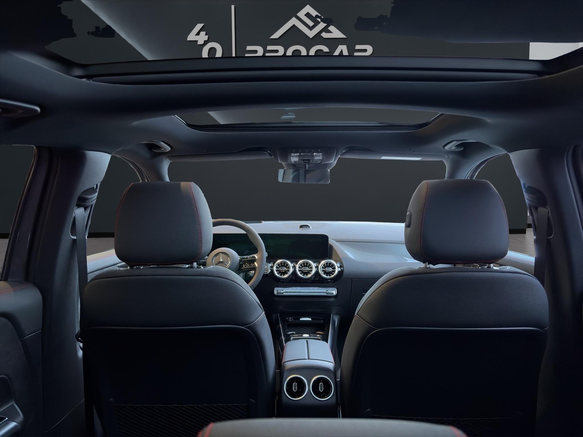 MERCEDES-BENZ GLA 250 Swiss Star AMG Line 4matic - 13