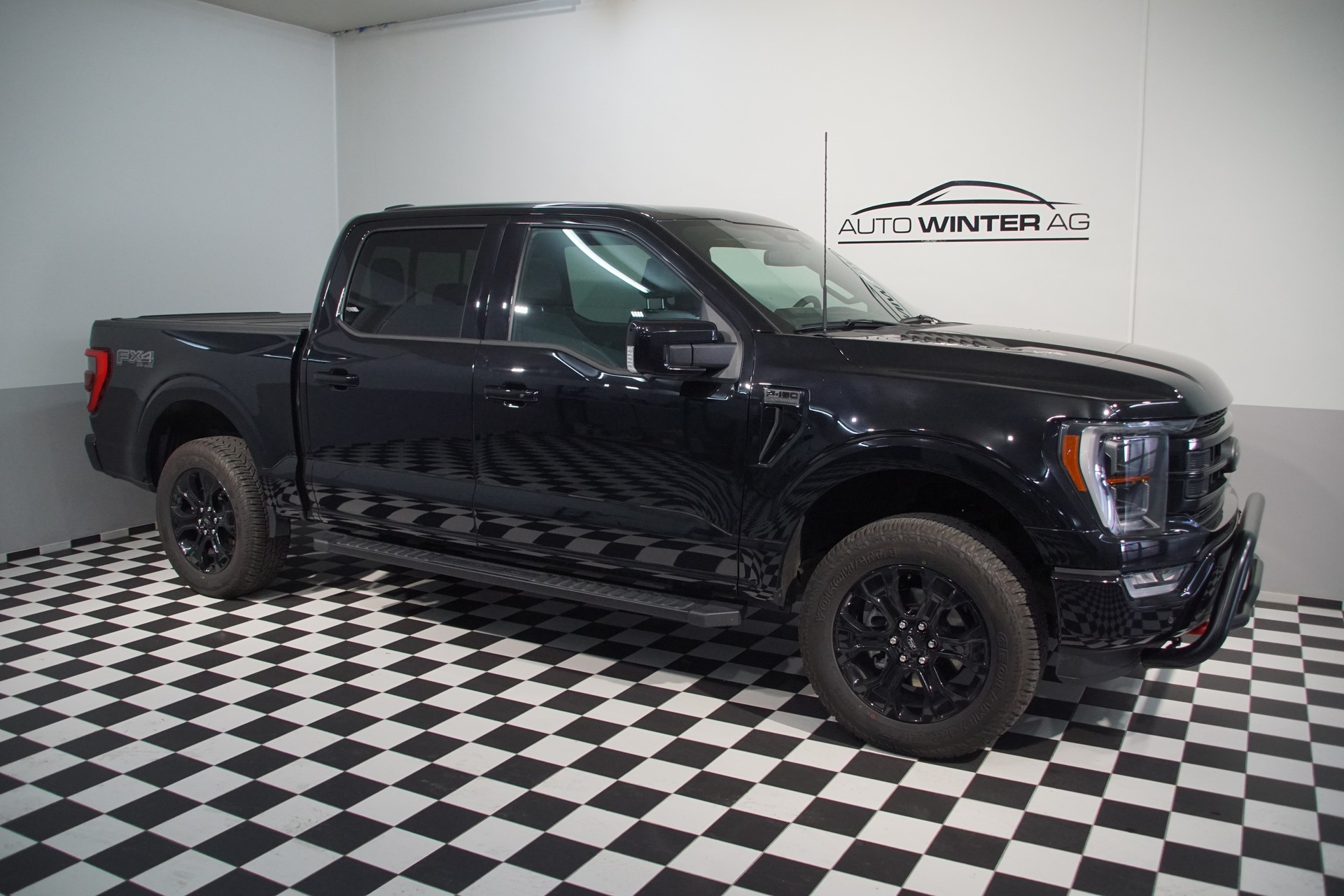 FORD F-150 Lariat FX4 V8 - 2