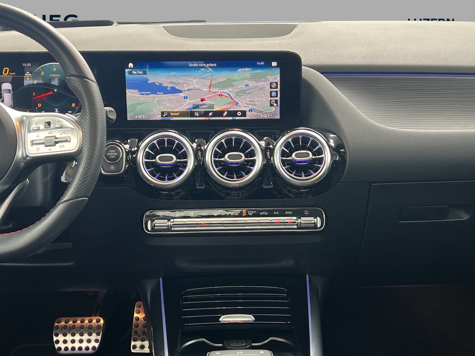 MERCEDES-BENZ GLA 250 4Matic AMG Line 8G-DCT - 12