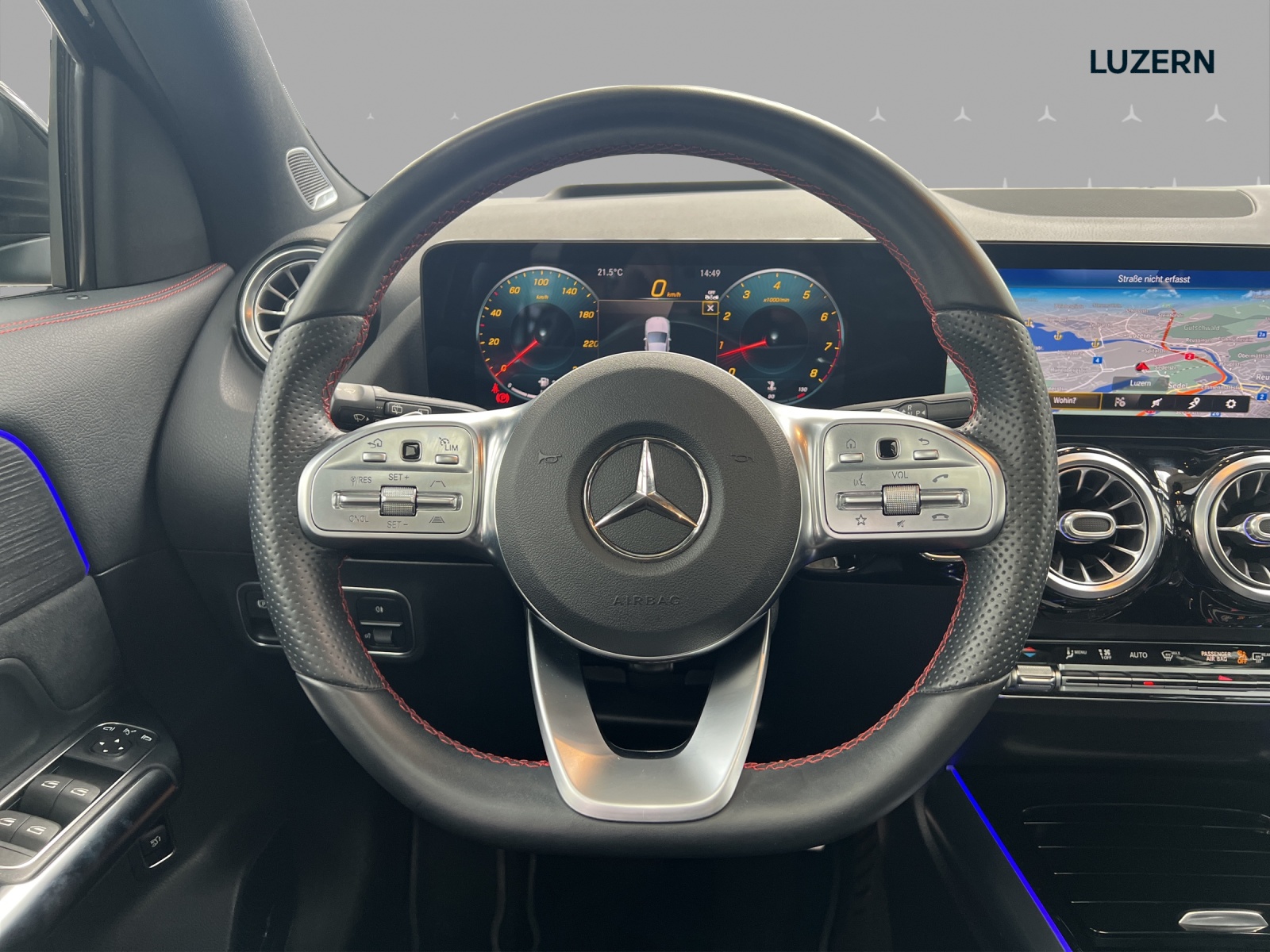 MERCEDES-BENZ GLA 250 4Matic AMG Line 8G-DCT - 10
