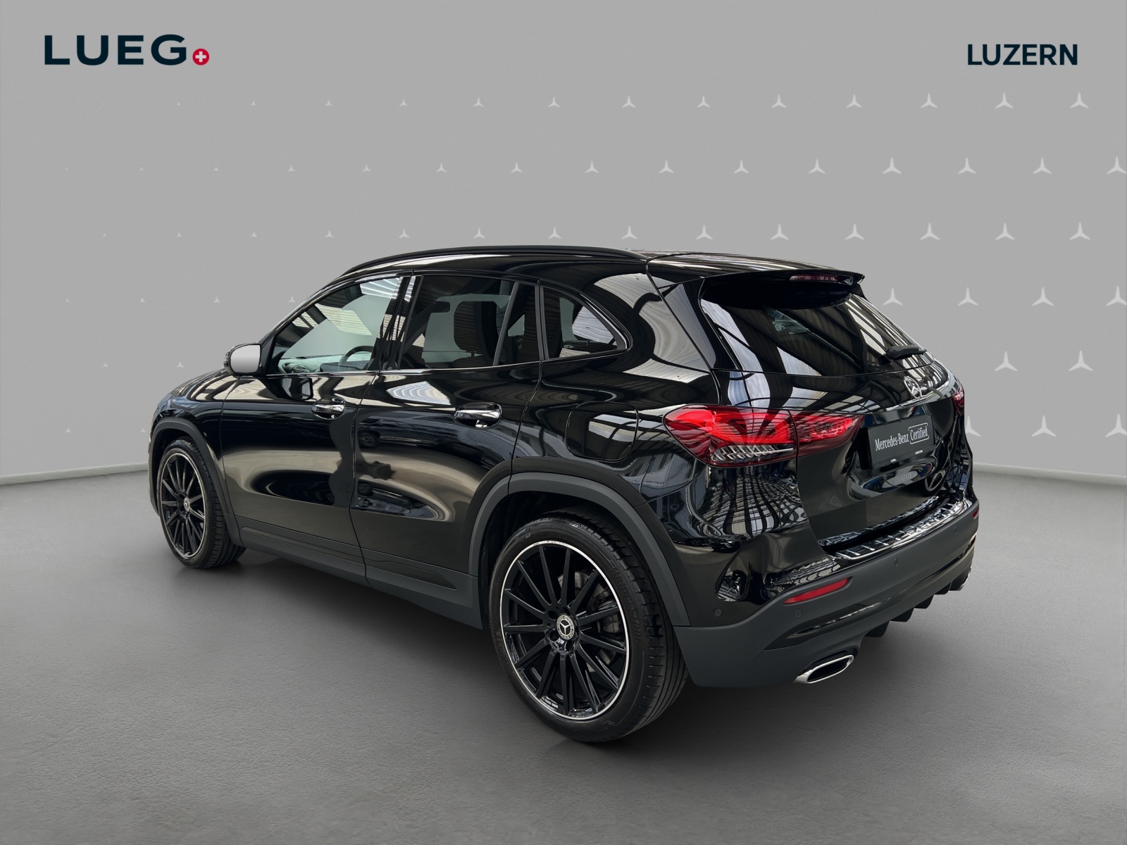 MERCEDES-BENZ GLA 250 4Matic AMG Line 8G-DCT - 3