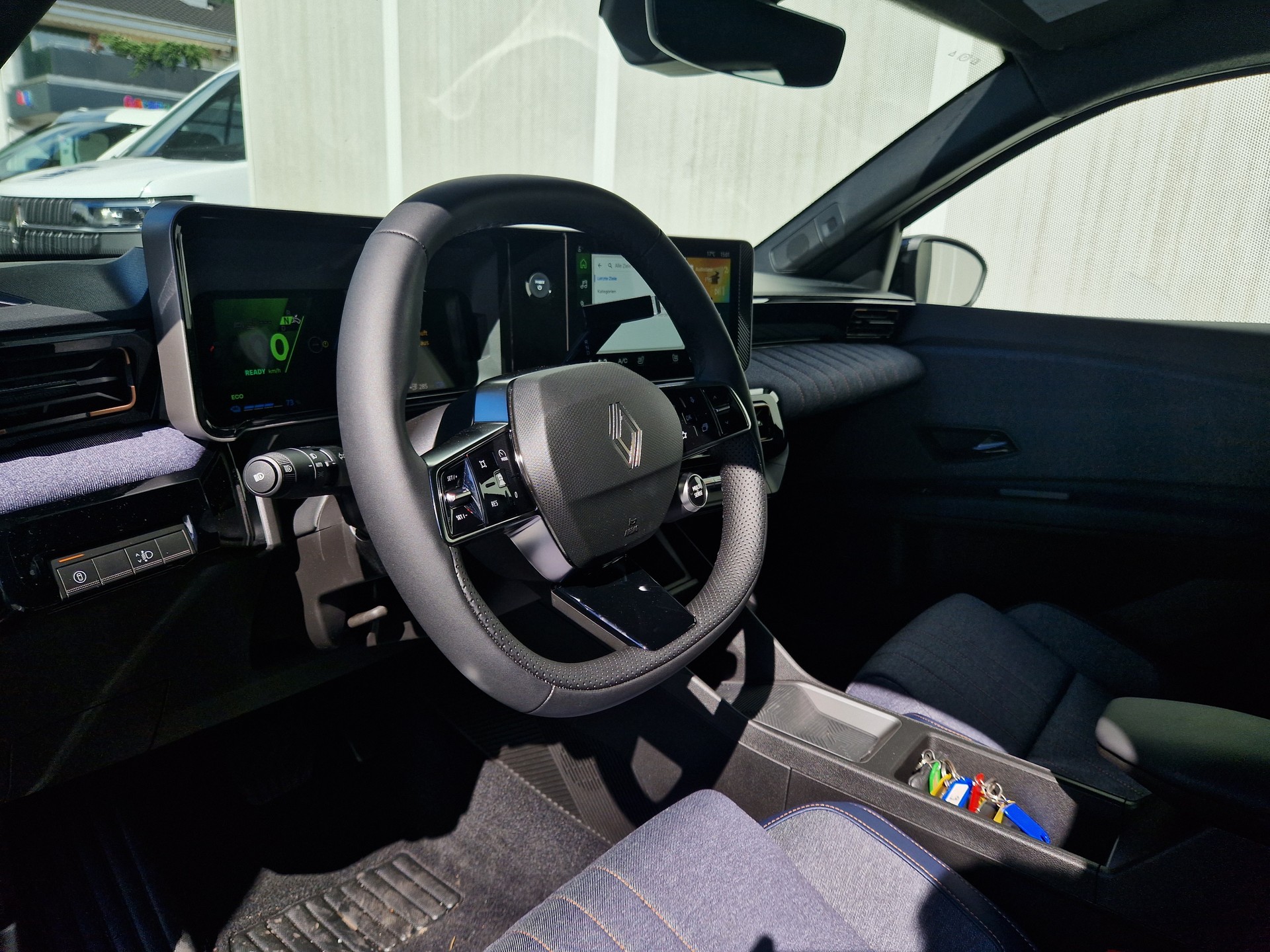 RENAULT 4 E-TECH Comfort Range techno - 6