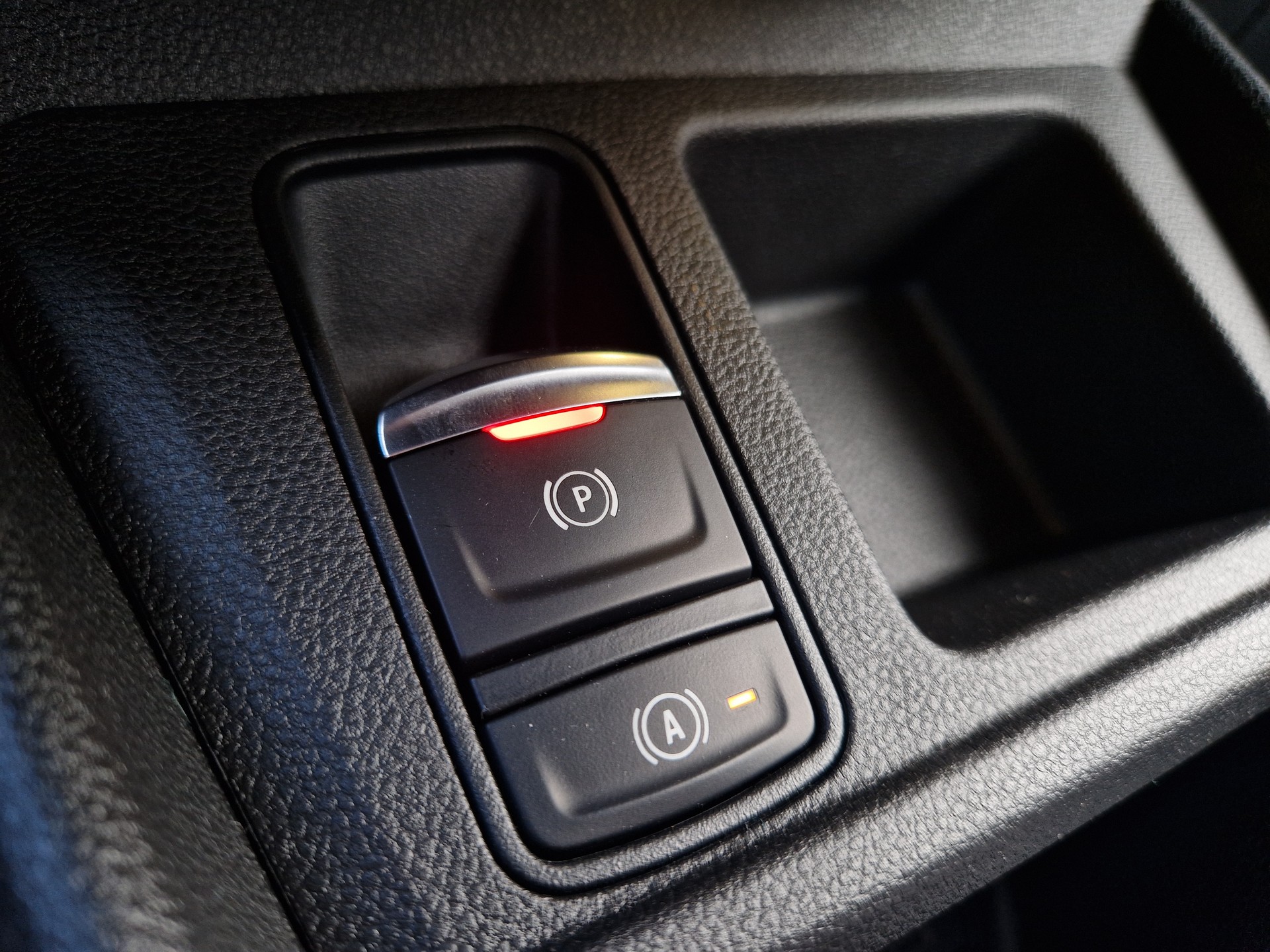 RENAULT 4 E-TECH Comfort Range techno - 12