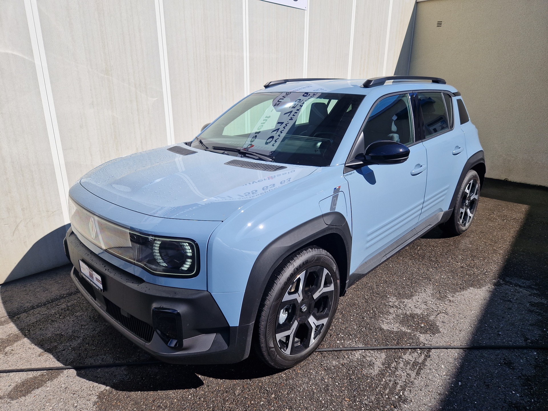 RENAULT 4 E-TECH Comfort Range techno - 2