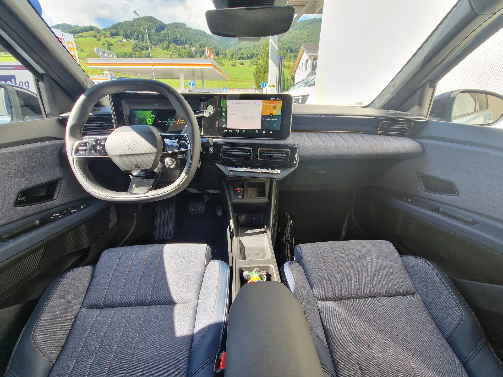 RENAULT 4 E-TECH Comfort Range techno - 8
