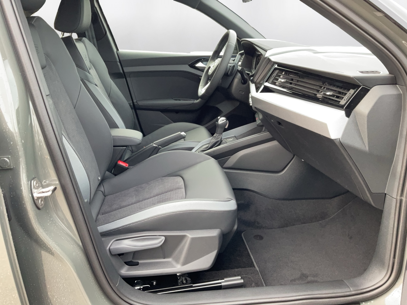 AUDI A1 Sportback 35 TFSI S Line S-tronic - 14