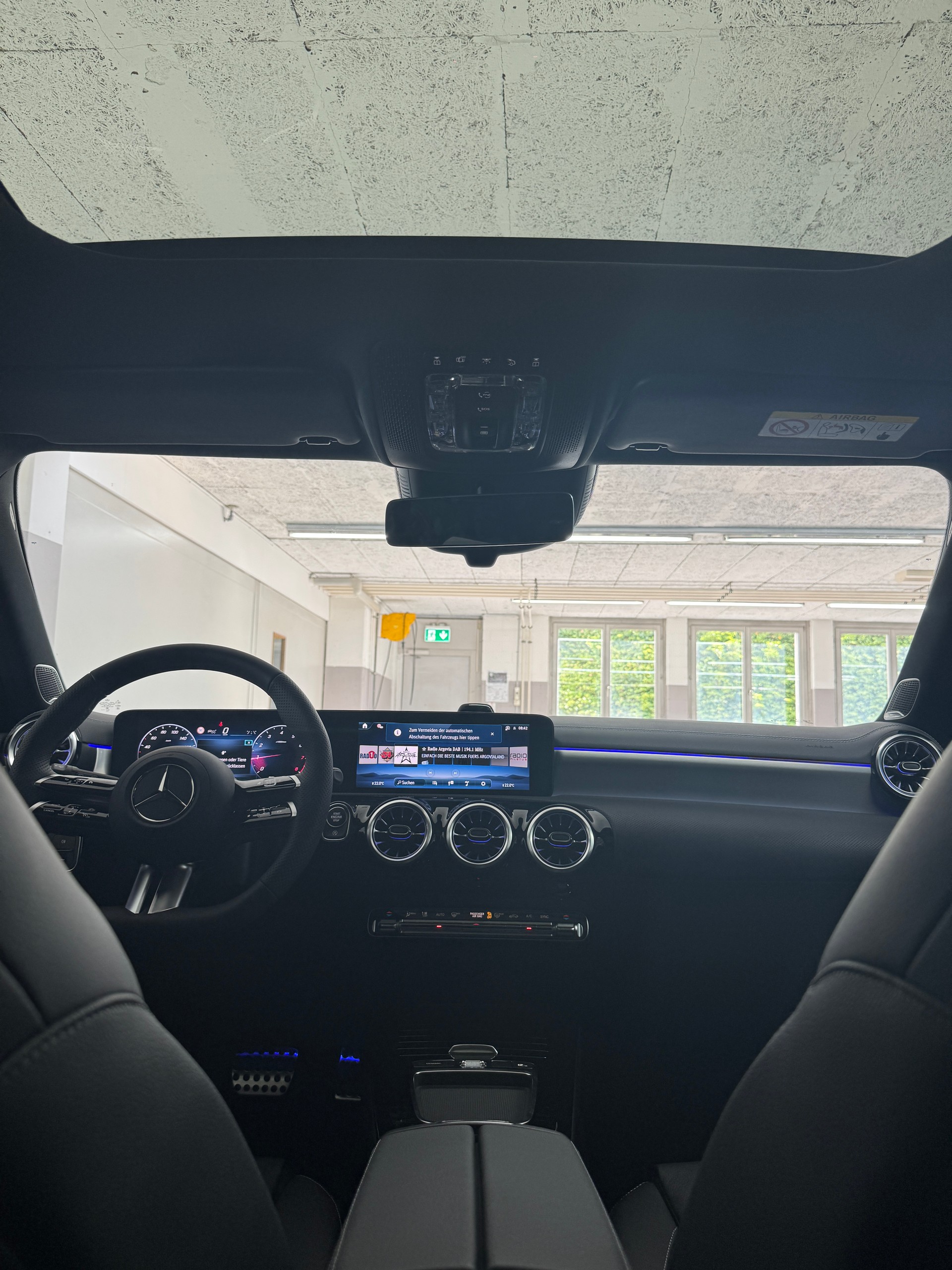 MERCEDES-BENZ A 250 4MATIC Kompaktlimousine - 14
