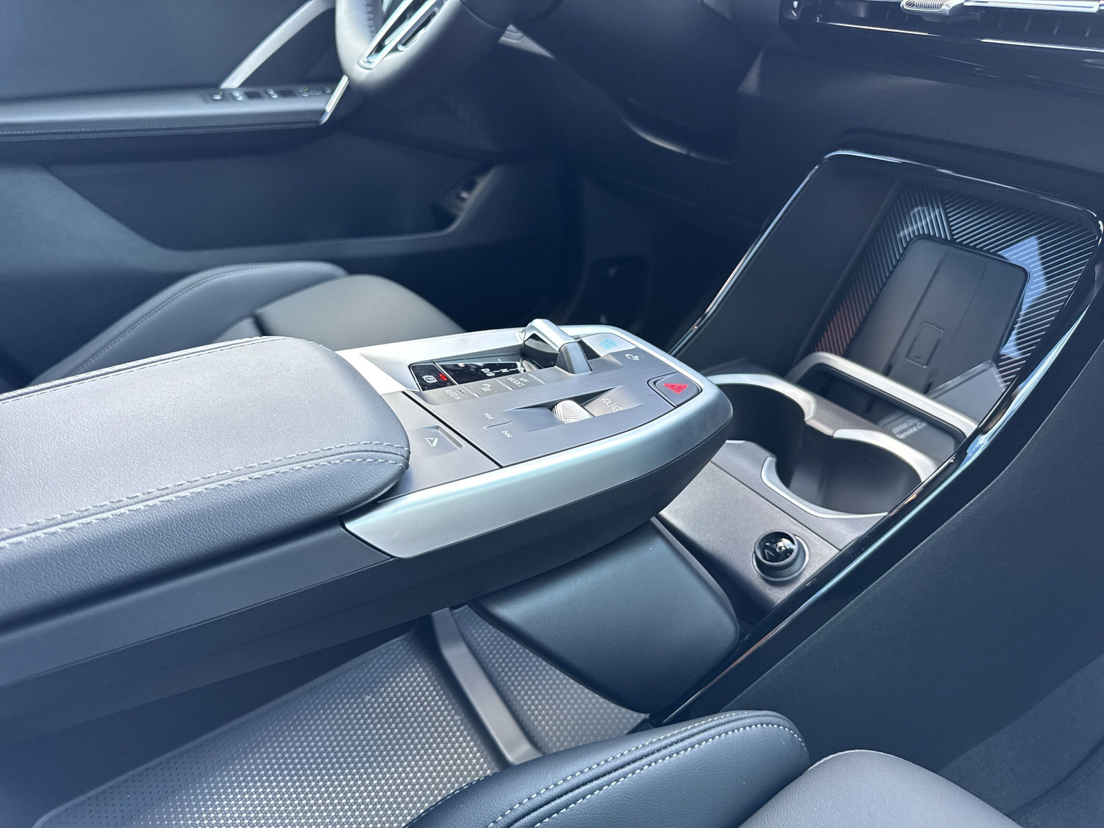 BMW iX1 xDrive 30 M Sport - 14