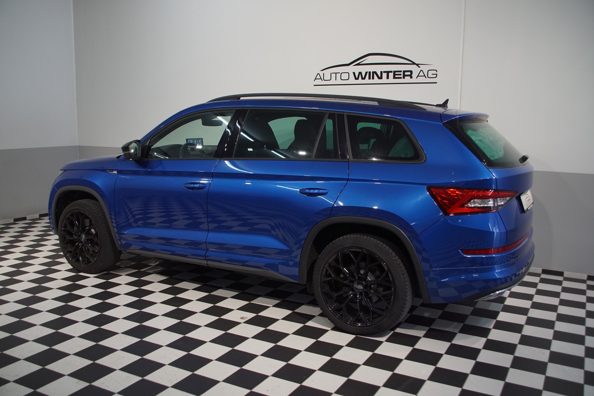 SKODA Kodiaq 2.0 TSI 4x4 Sport Line - 8