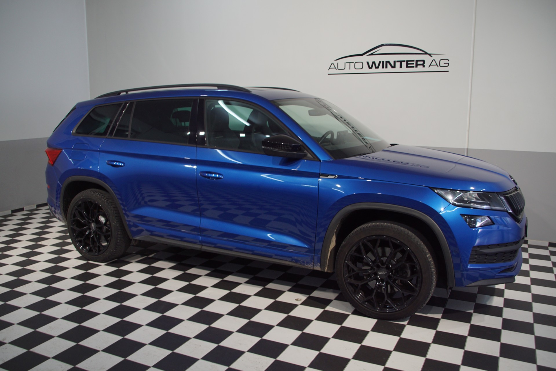 SKODA Kodiaq 2.0 TSI 4x4 Sport Line - 3