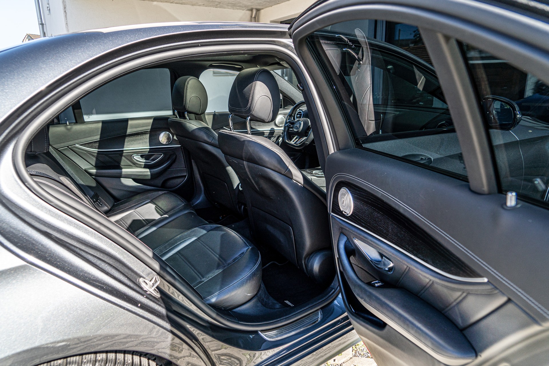 MERCEDES-BENZ AMG E 53 4Matic+ Speedshift 9G-TCT - 25