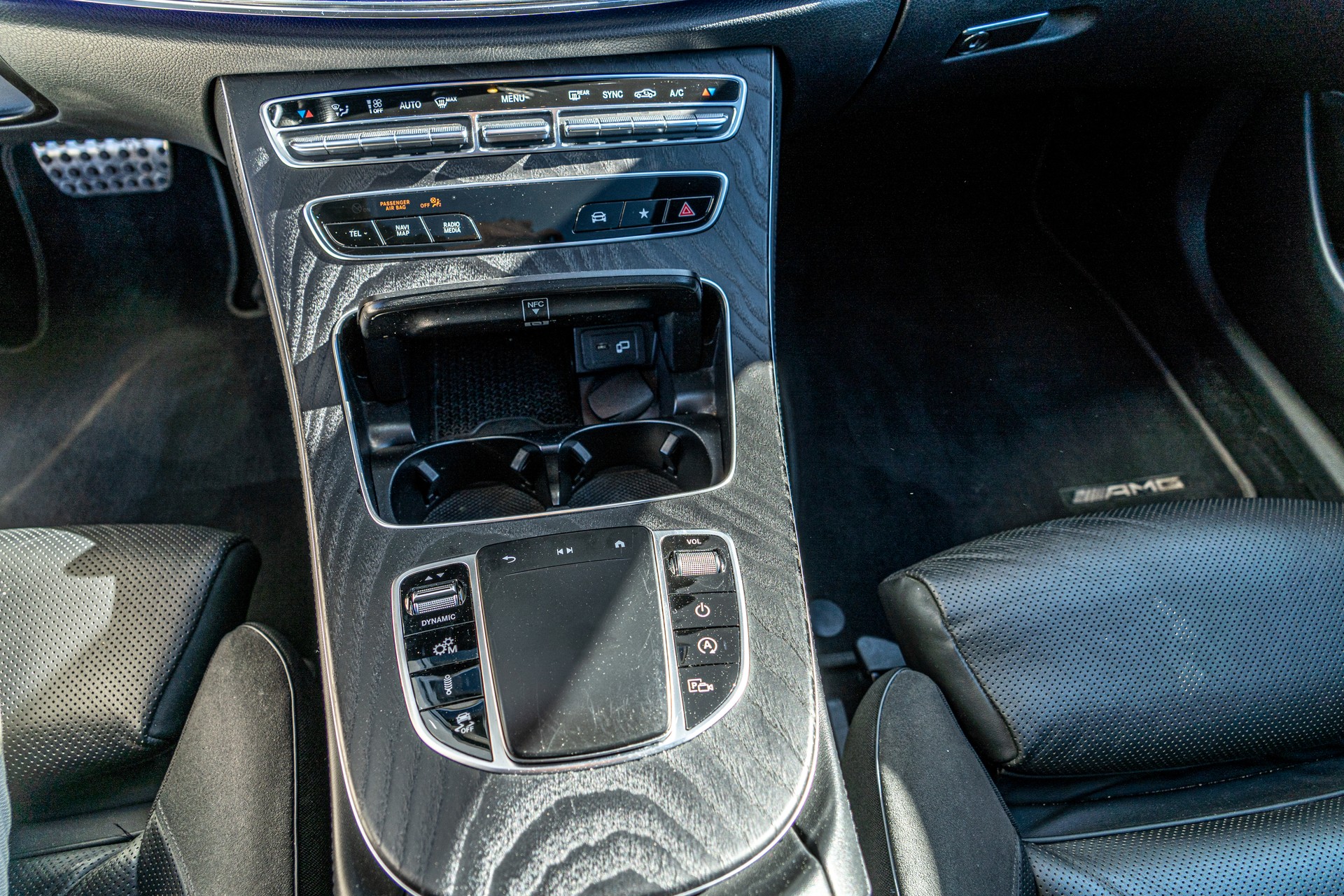 MERCEDES-BENZ AMG E 53 4Matic+ Speedshift 9G-TCT - 22