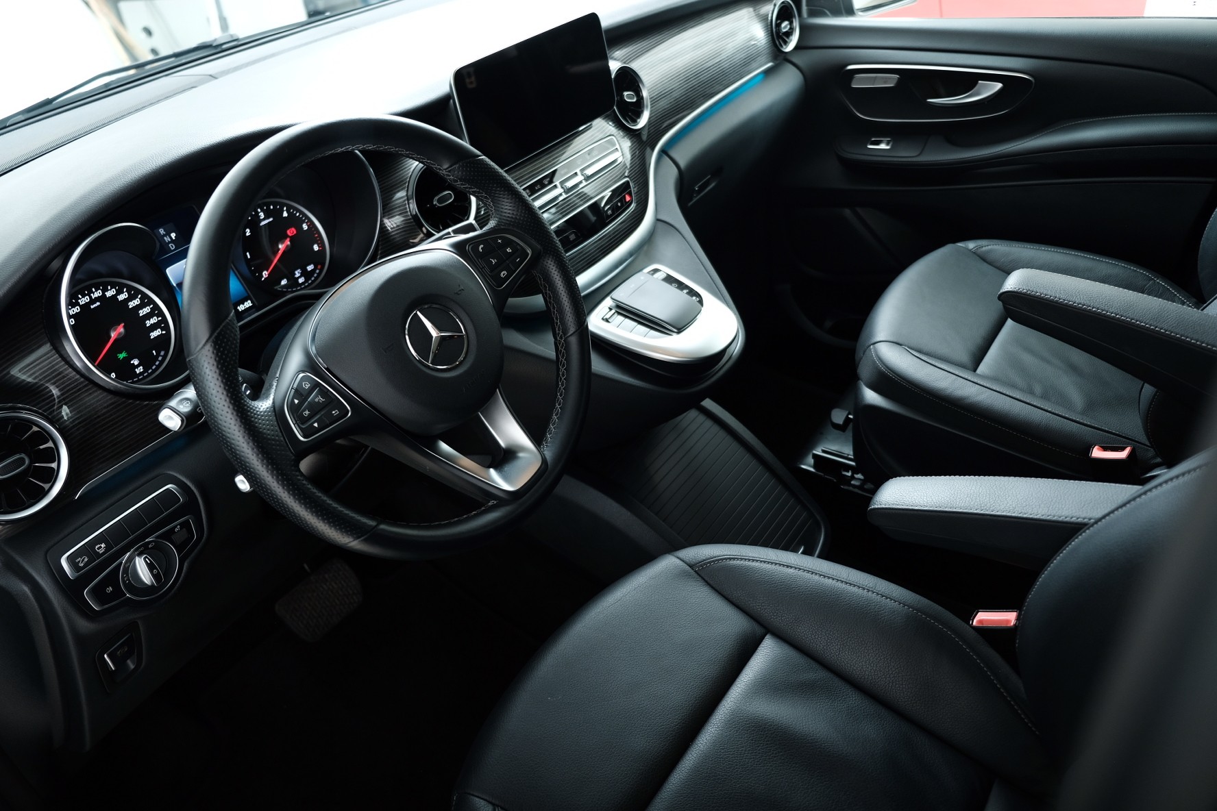 MERCEDES-BENZ V 250 d lang Avantgarde 4Matic G-Tronic - 9