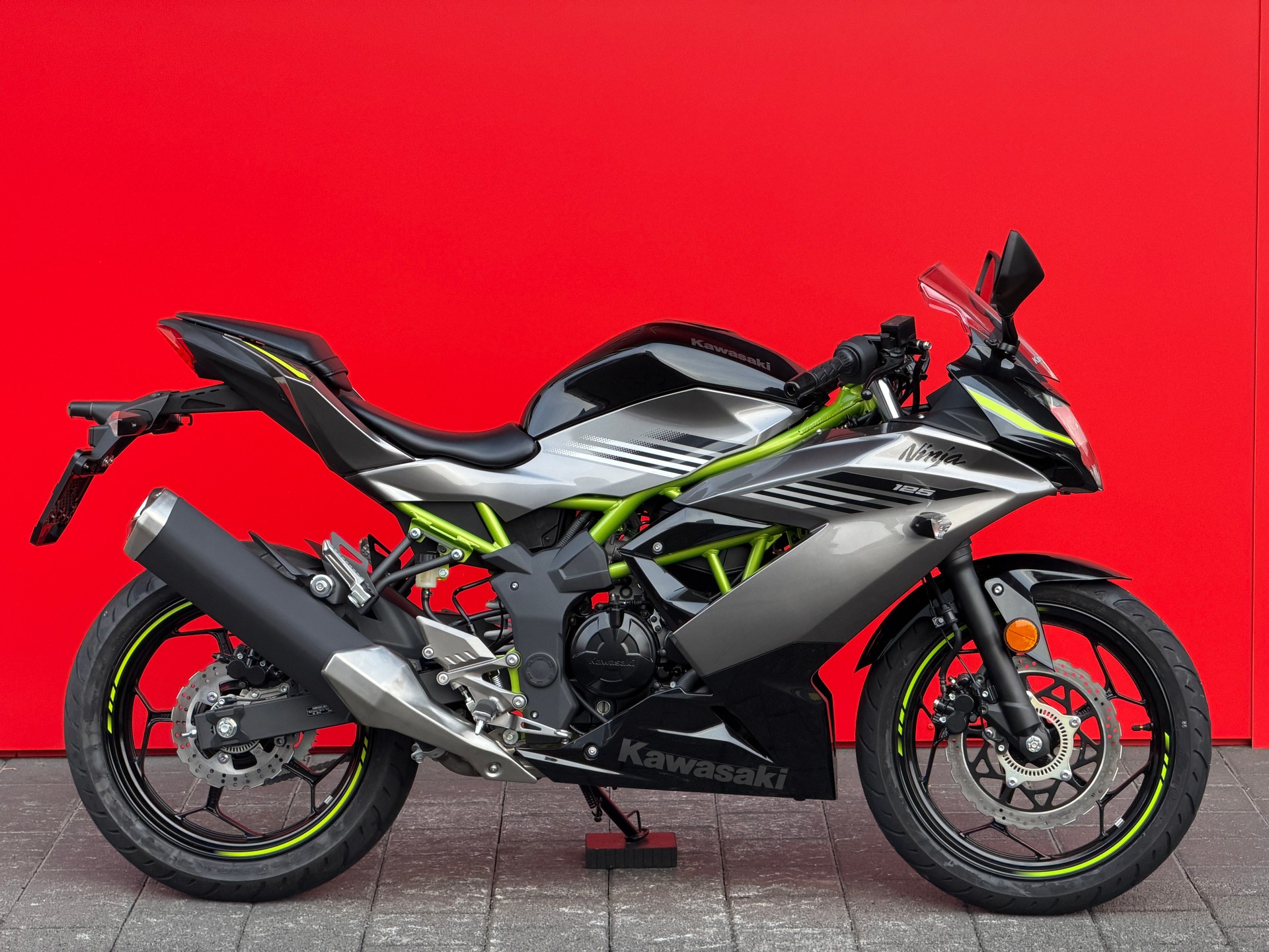KAWASAKI Ninja 125