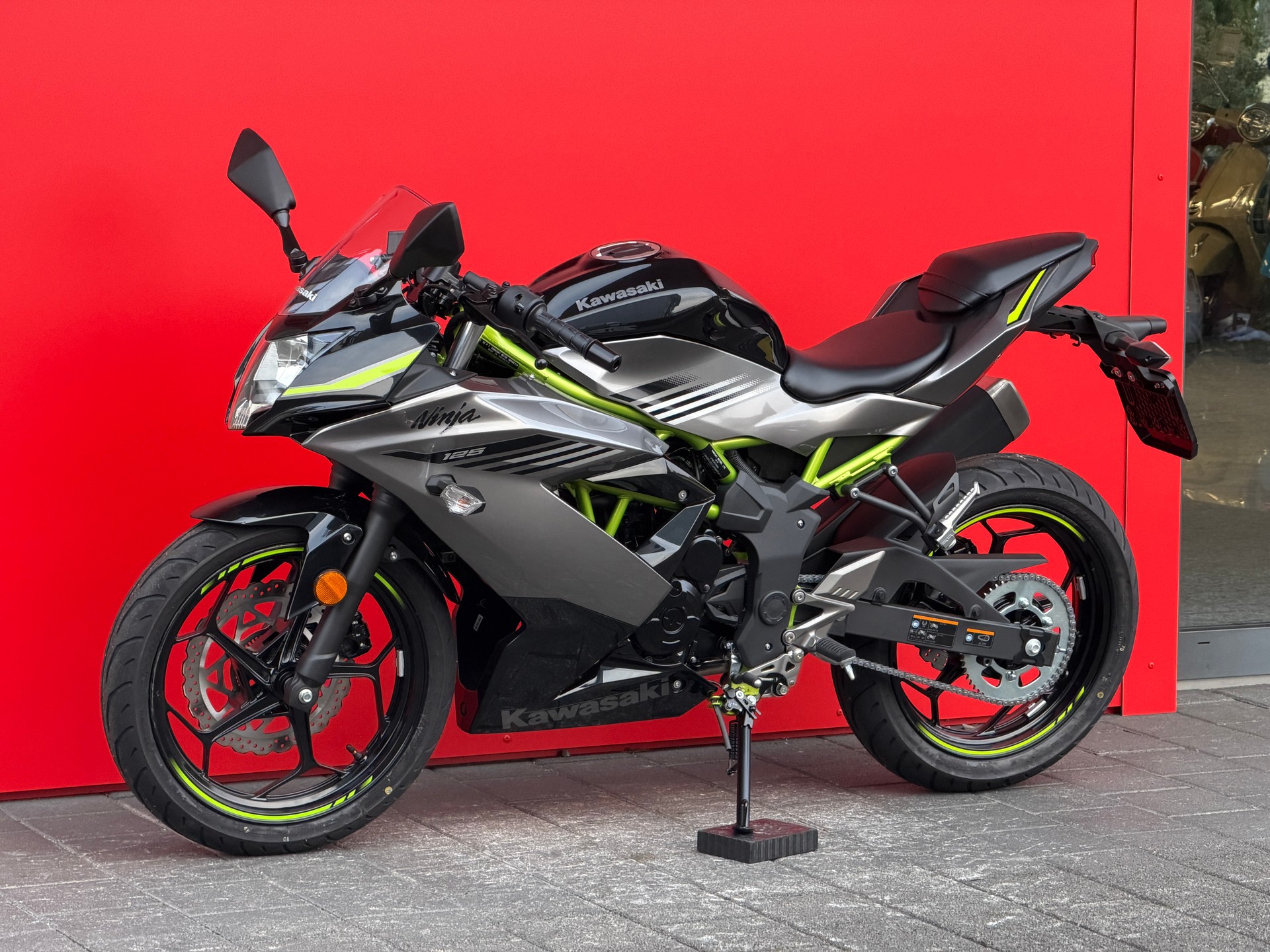 KAWASAKI Ninja 125 - 15
