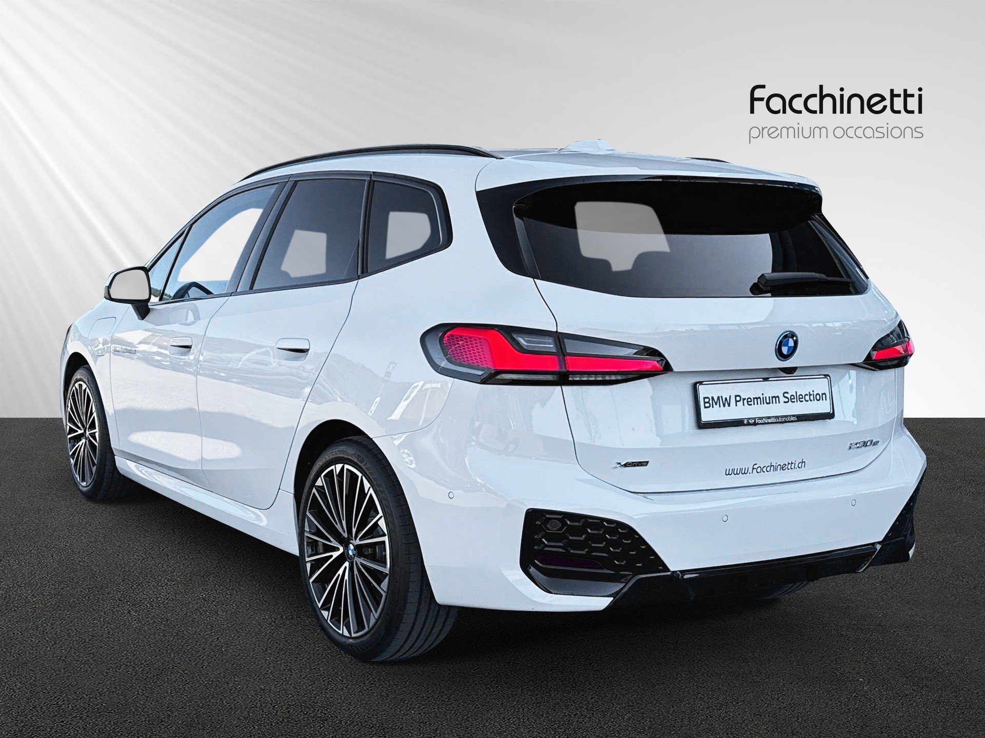 BMW 230e xDrive Active Tourer M Sport - 4