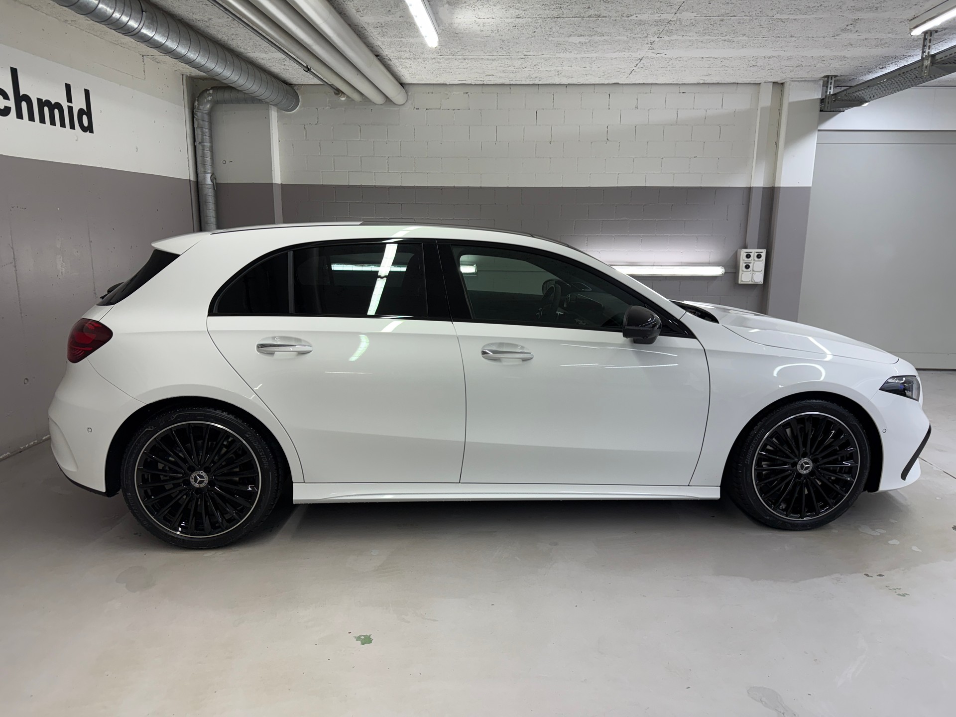 MERCEDES-BENZ A 250 4MATIC Kompaktlimousine - 3