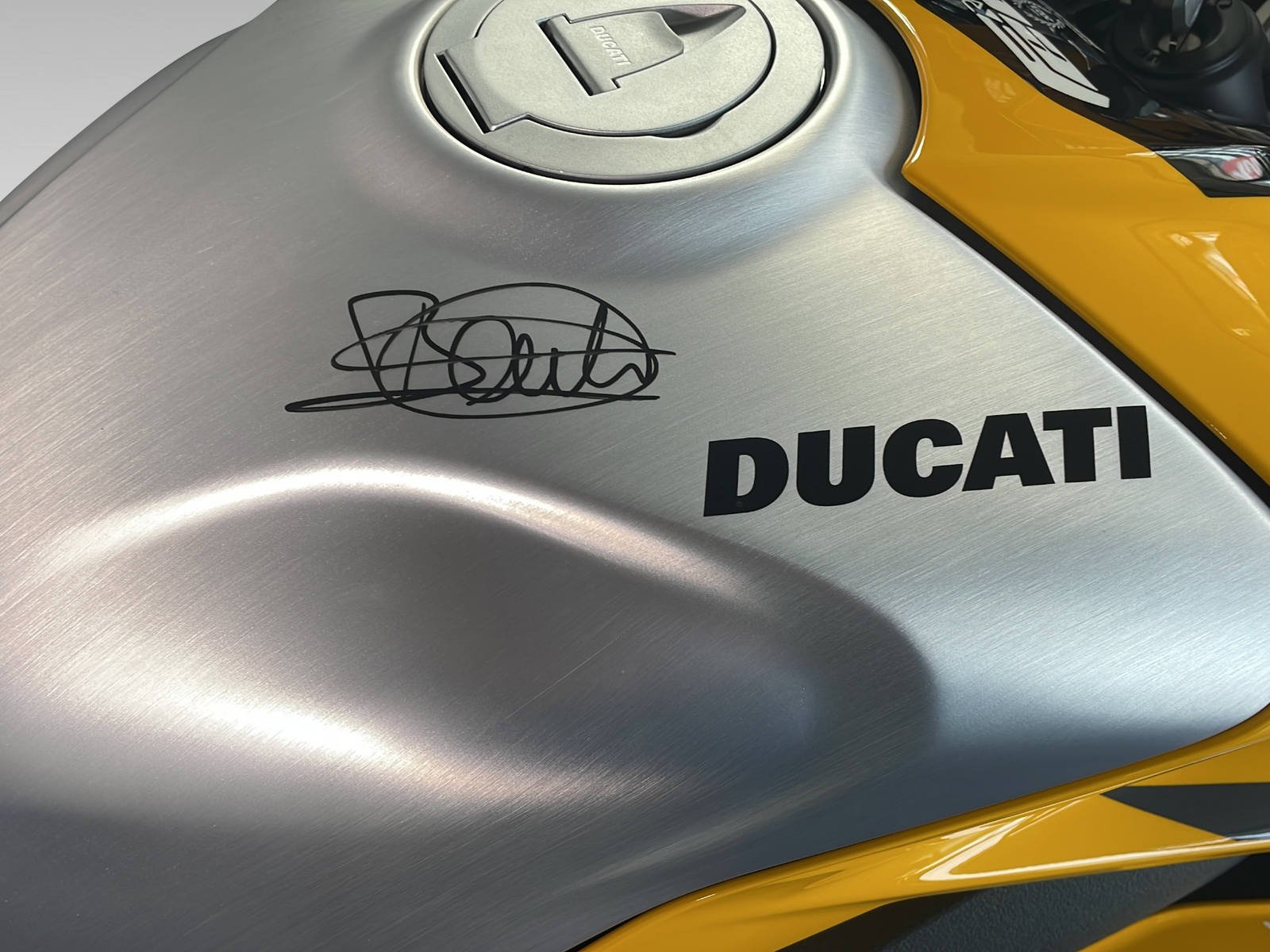 DUCATI Panigale V4 1103 ccm ABS Bautista 2023 - 8
