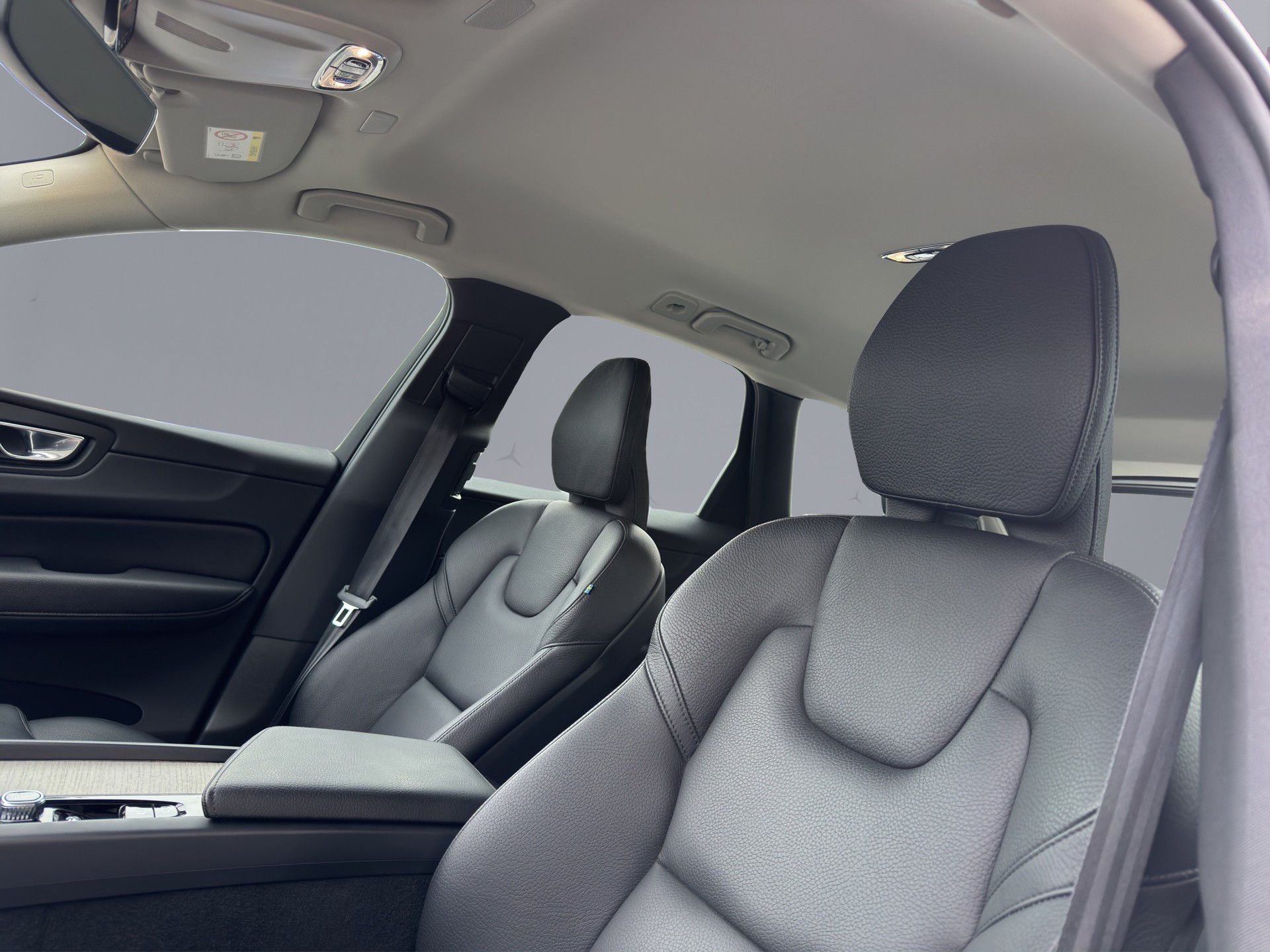 VOLVO XC60 2.0 B4 MH Inscription AWD - 17