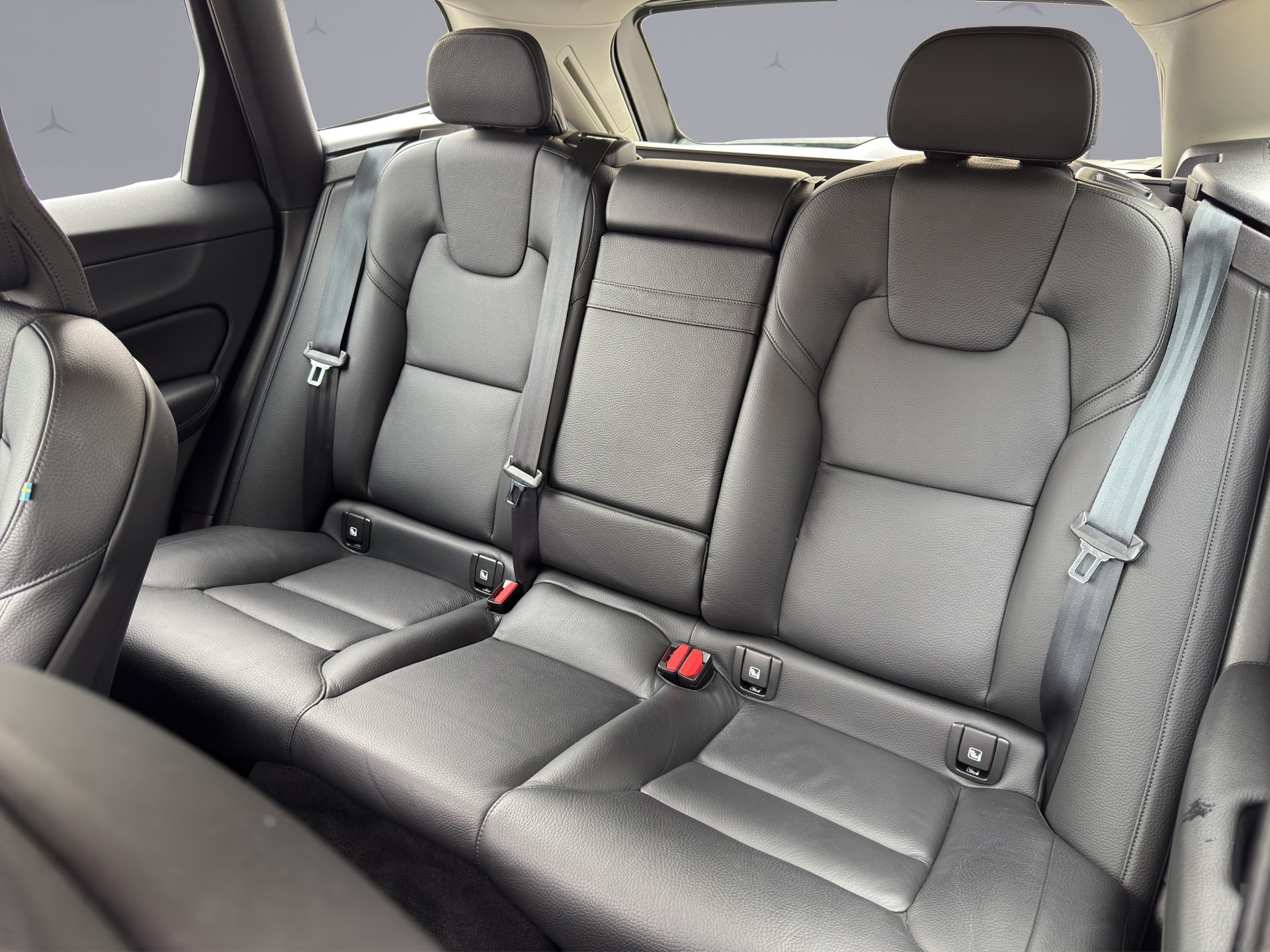 VOLVO XC60 2.0 B4 MH Inscription AWD - 13