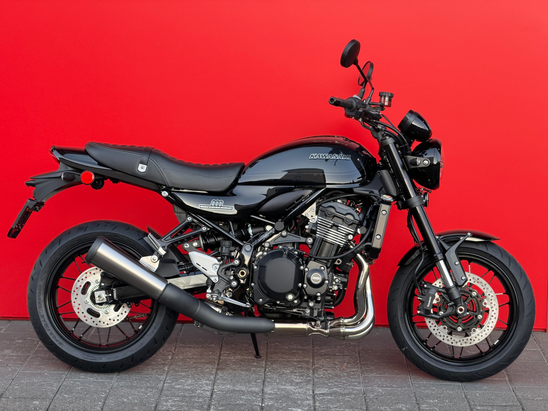 KAWASAKI Z 900 RS Black Ball Edition - 1
