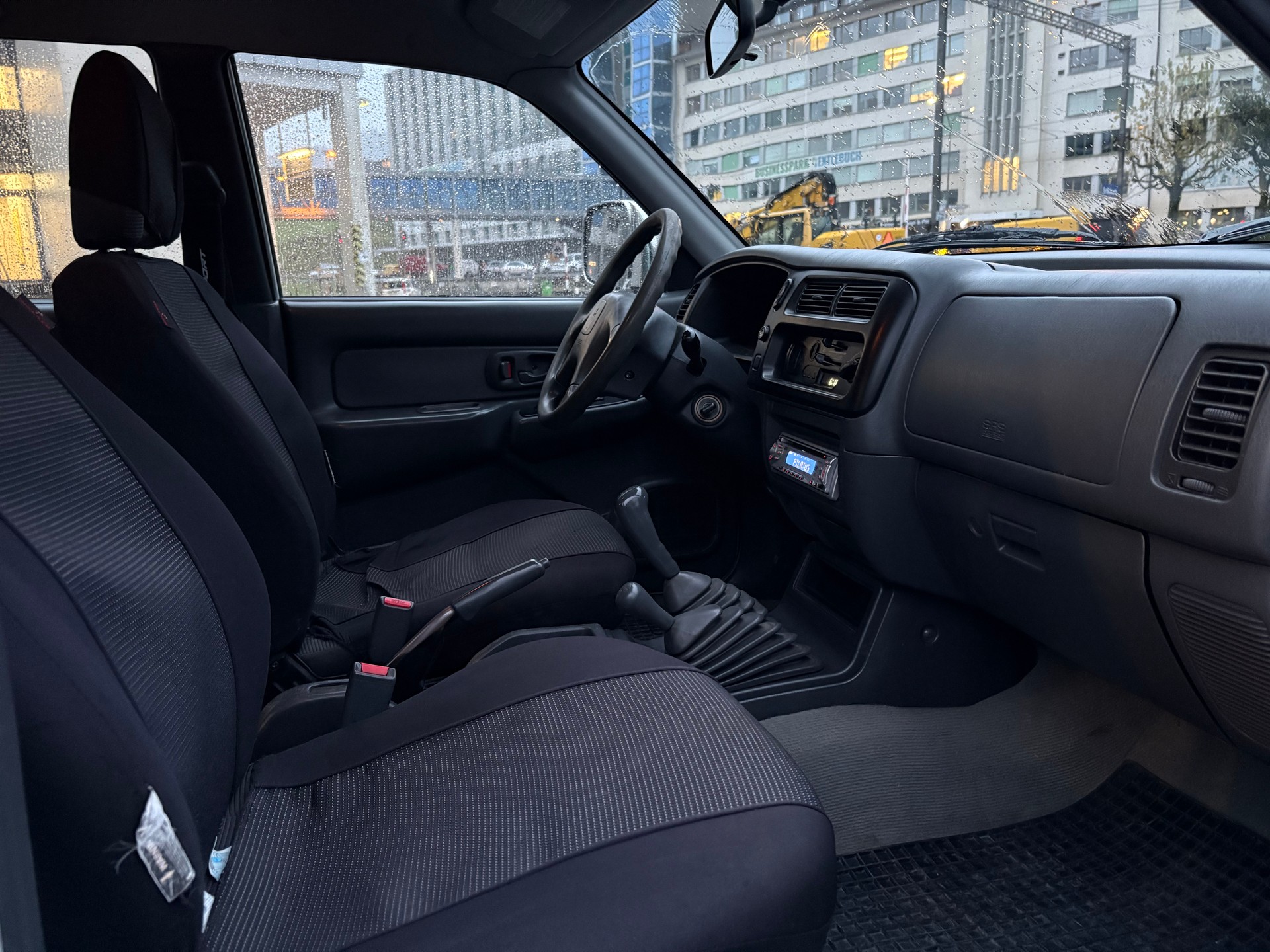 MITSUBISHI L 200 Intense 2.5TDi - 10