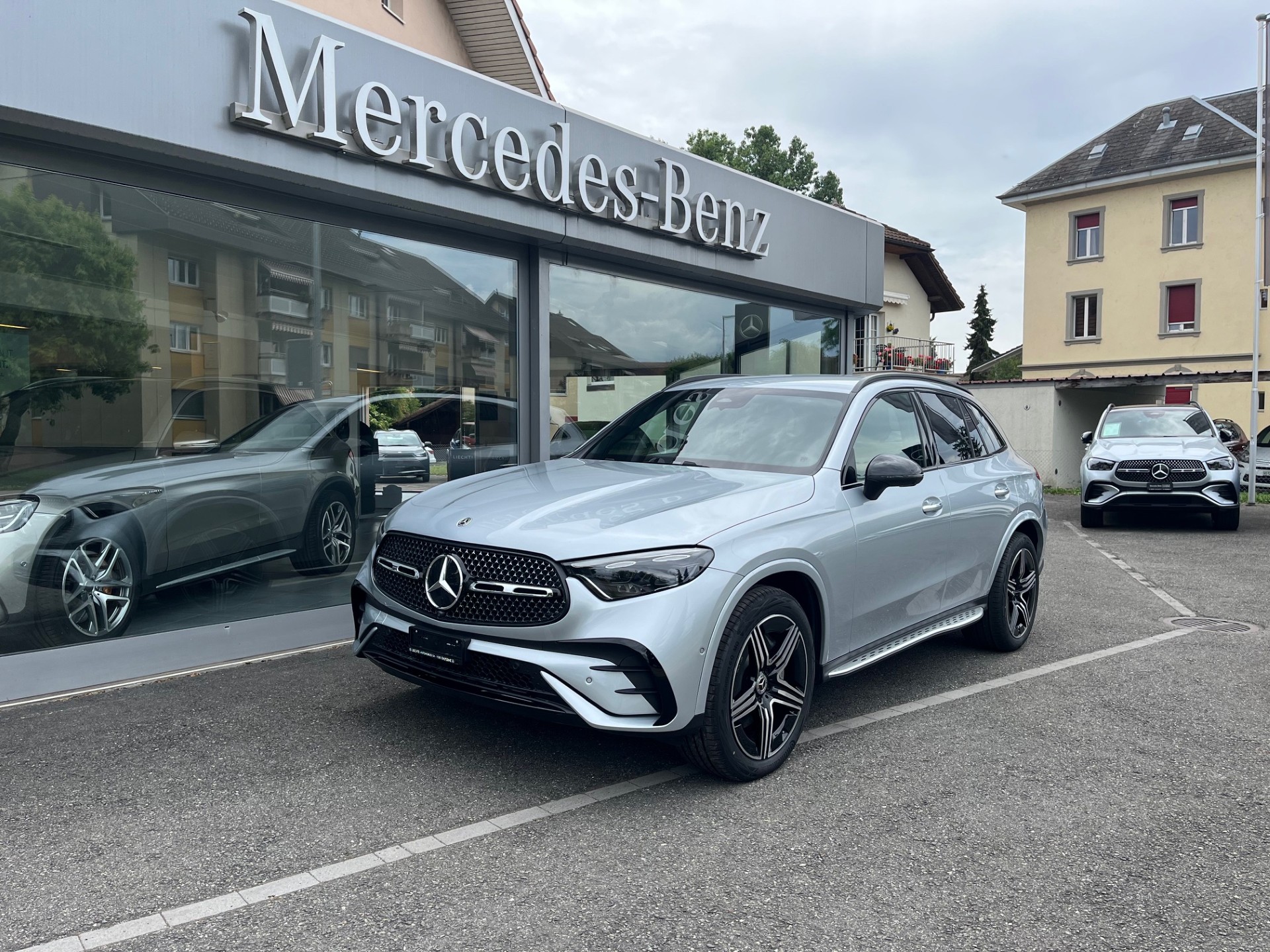 MERCEDES-BENZ GLC 220 d 4Matic 9G-Tronic - 2