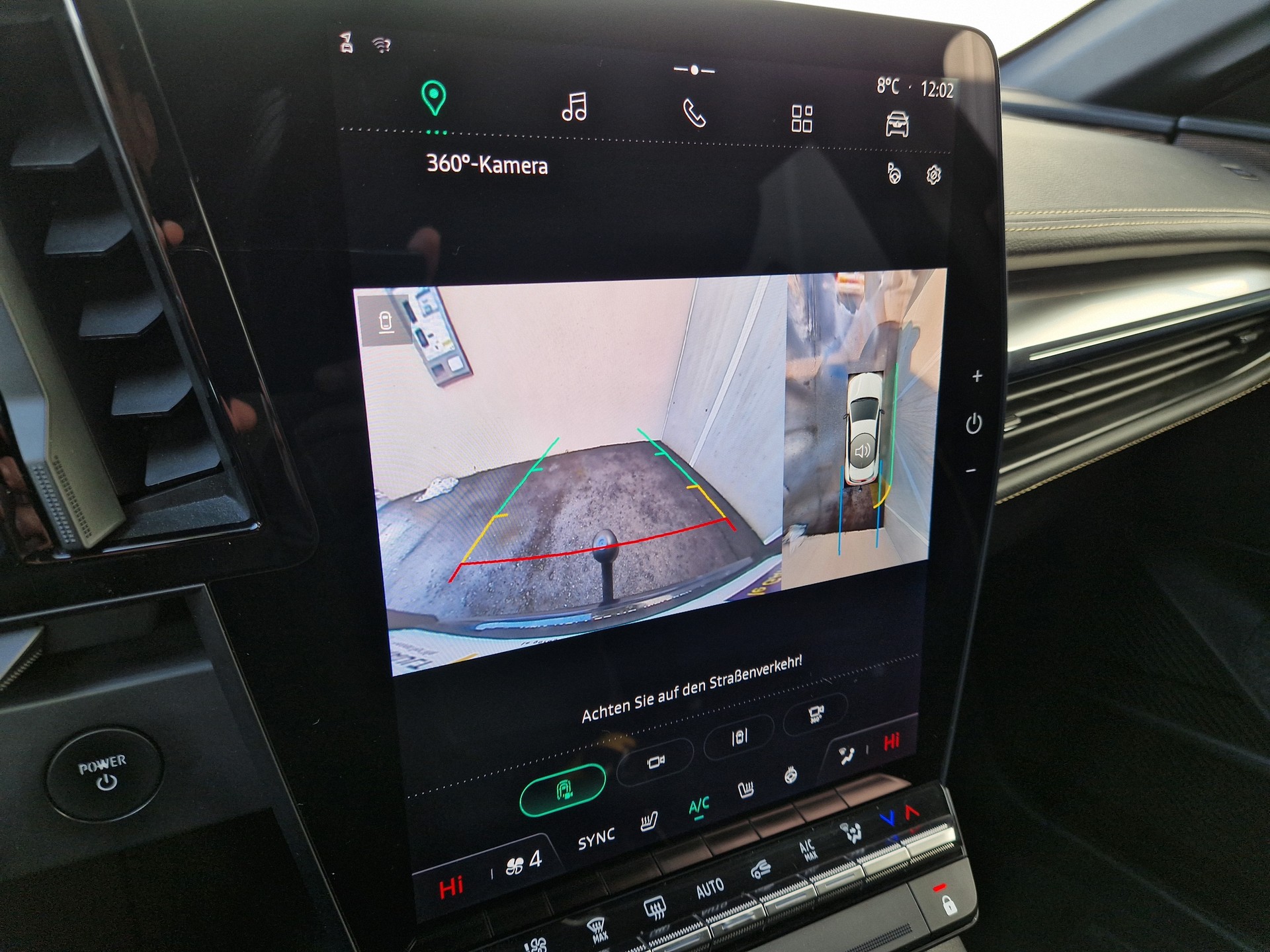 RENAULT Mégane E-TECH EV60 Iconic - 11