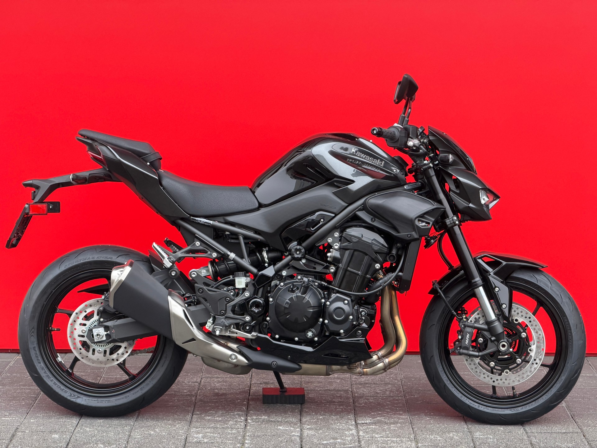 KAWASAKI Z 900 - 15