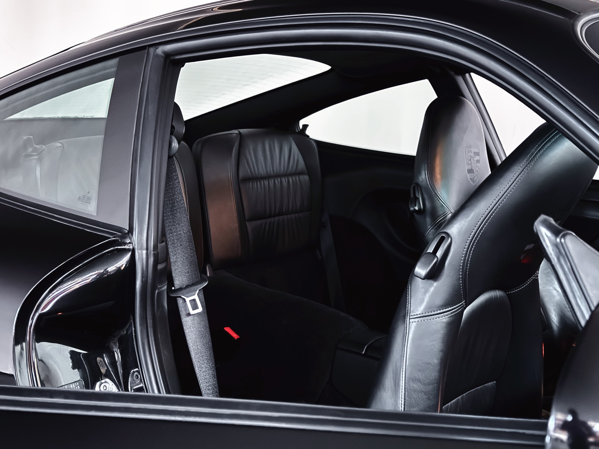 PORSCHE 911 Carrera 4 S - 15