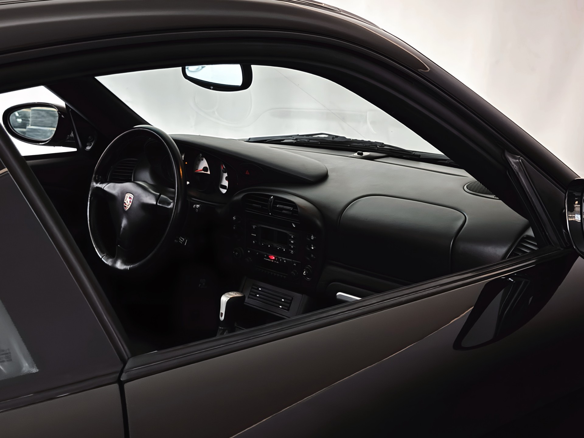 PORSCHE 911 Carrera 4 S - 18